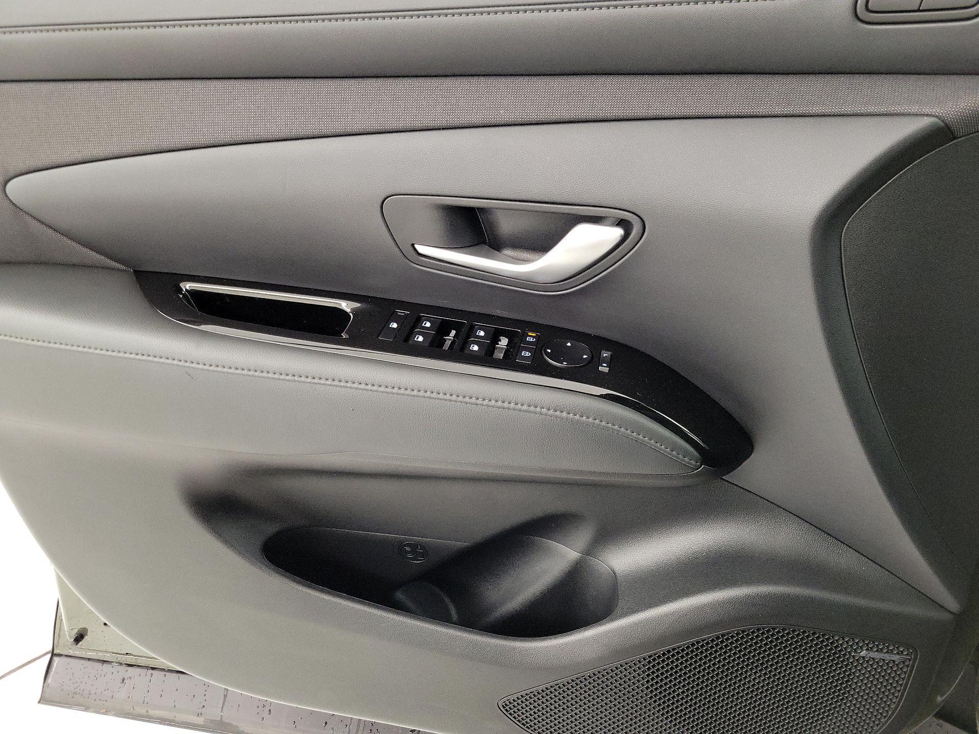 Thumbnail: 2025 Hyundai Santa Cruz - 12