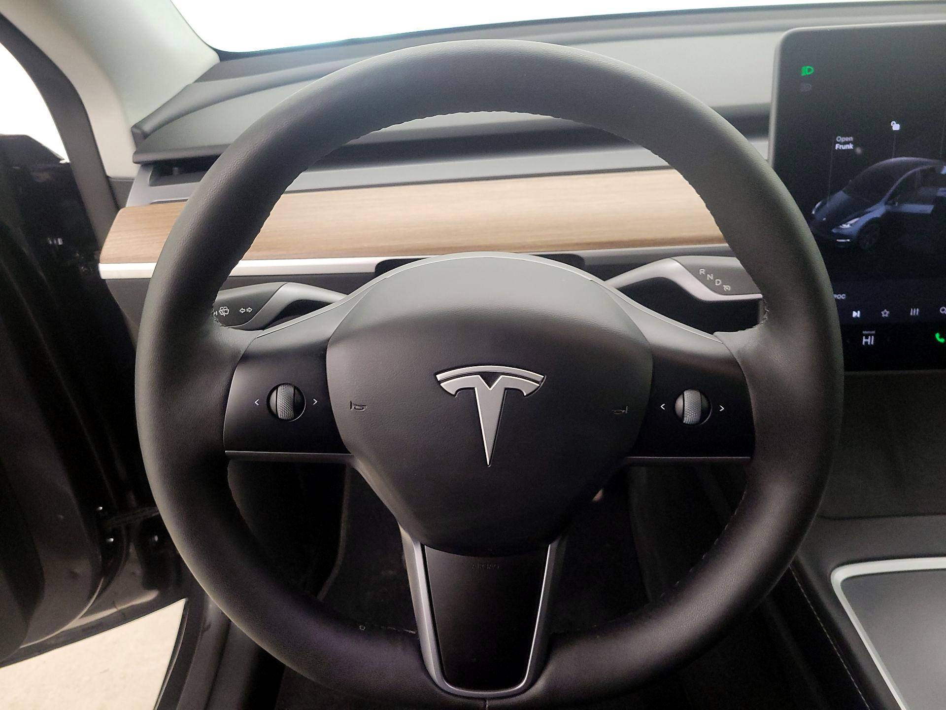 Thumbnail: 2024 Tesla Model Y - 10