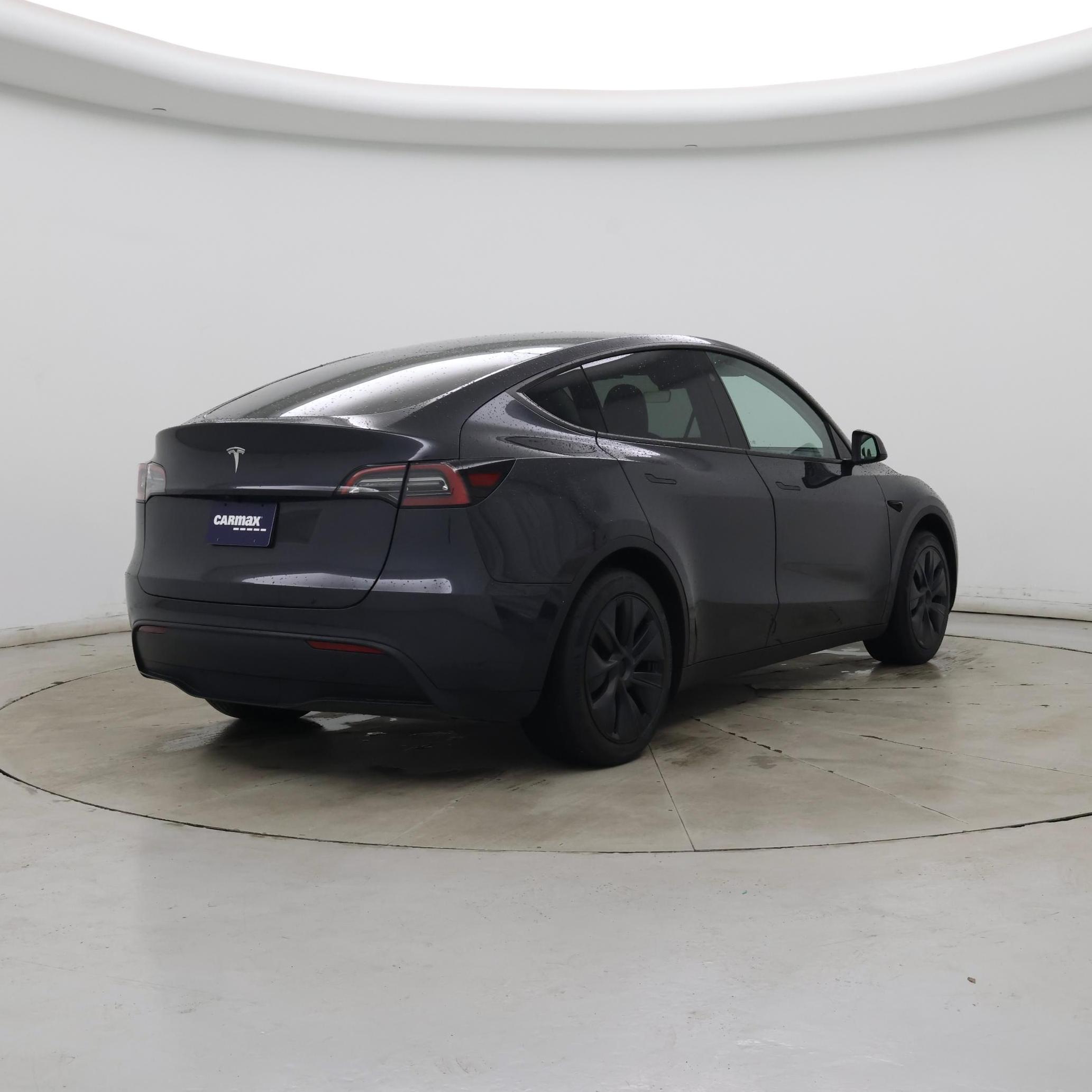 Thumbnail: 2024 Tesla Model Y - 8
