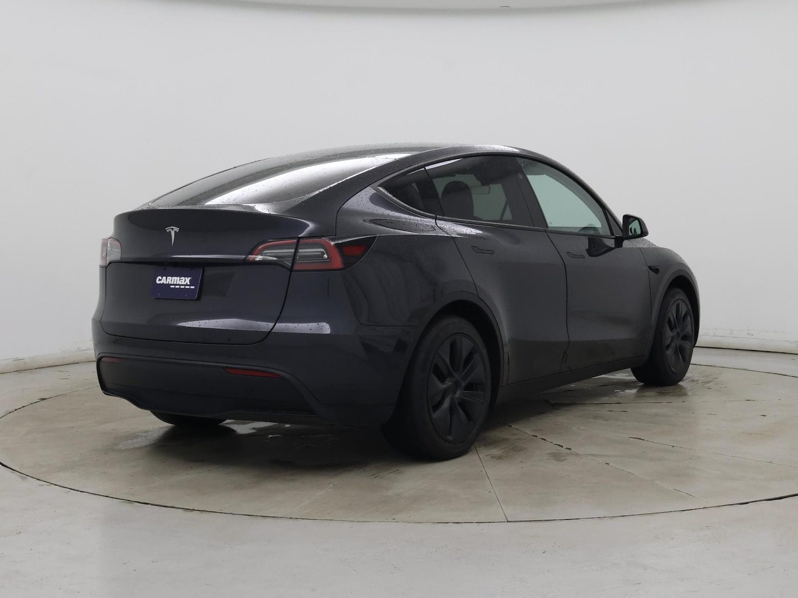 2024 Tesla Model Y Long Range - Photo 9
