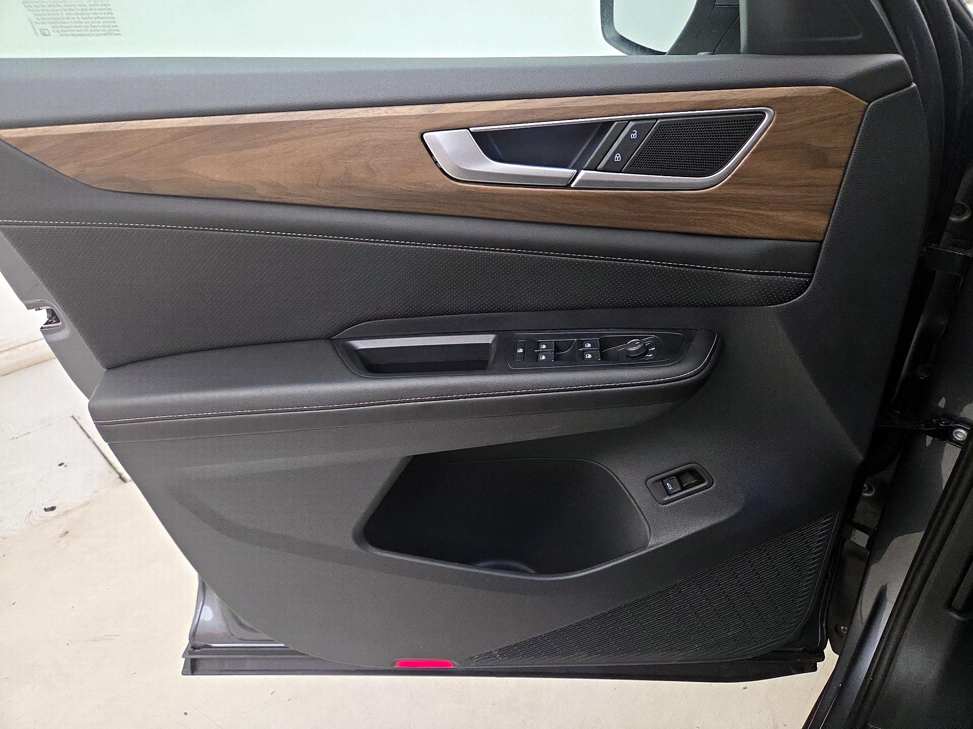 Thumbnail: 2025 Volkswagen Atlas - 12