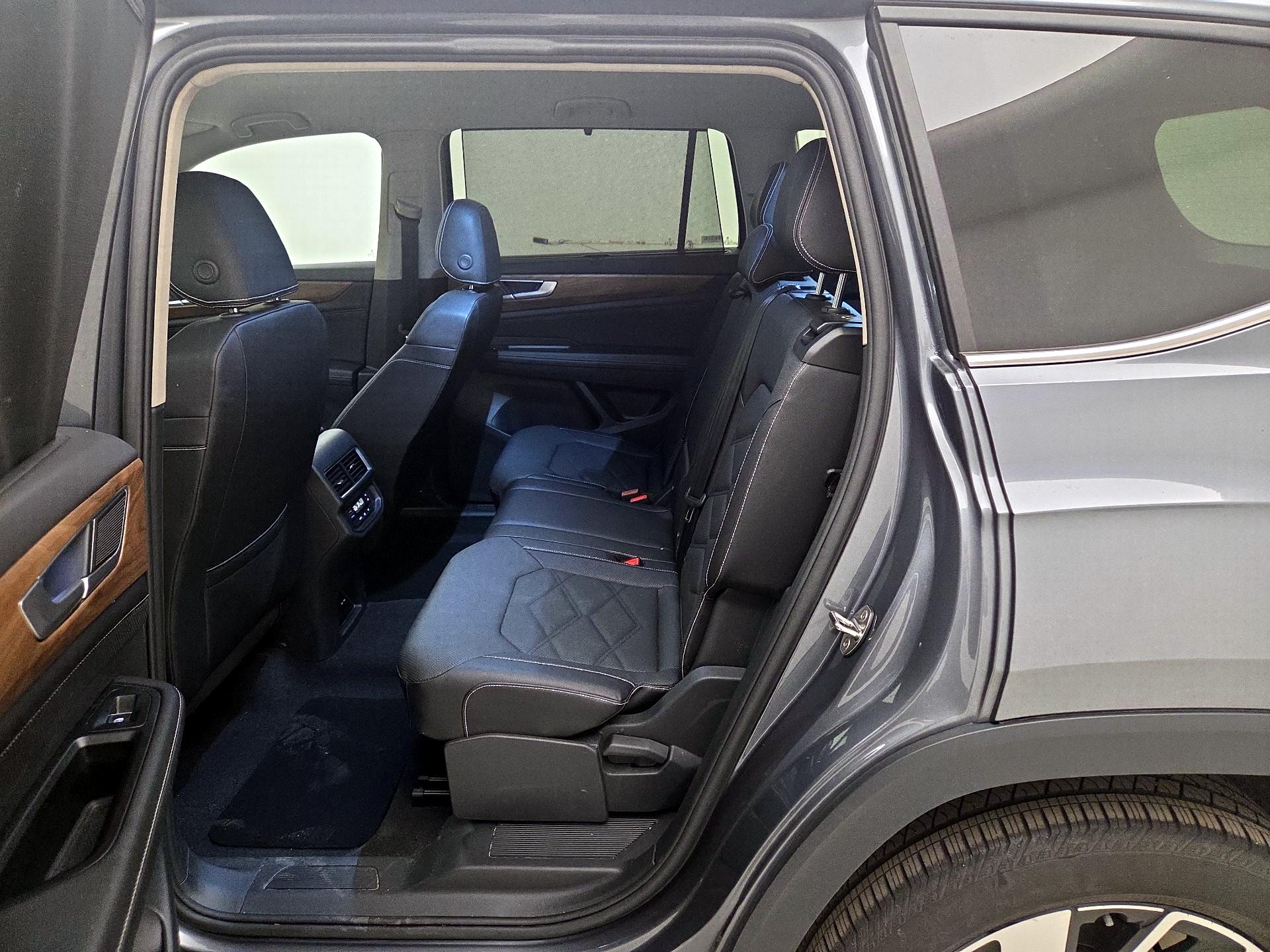 Thumbnail: 2025 Volkswagen Atlas - 19