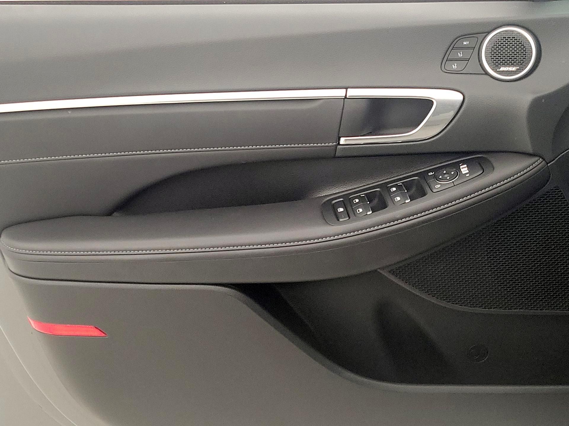 Thumbnail: 2023 Hyundai Sonata - 10