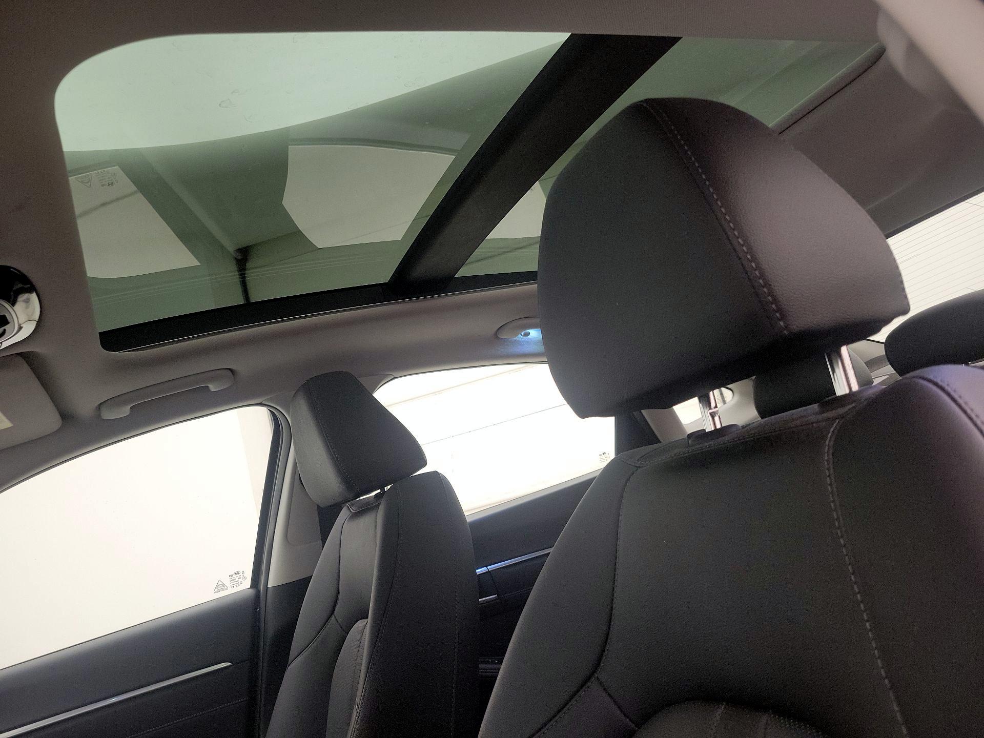 Thumbnail: 2023 Hyundai Sonata - 18