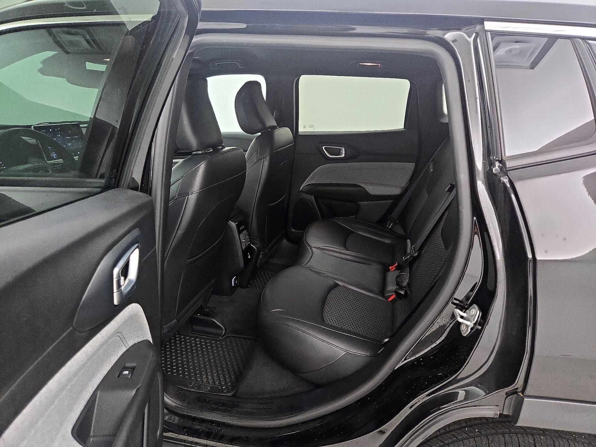 Thumbnail: 2023 Jeep Compass - 19