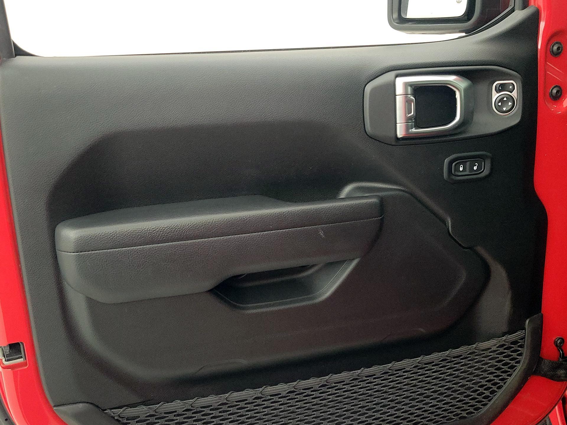 Thumbnail: 2023 Jeep Gladiator - 12