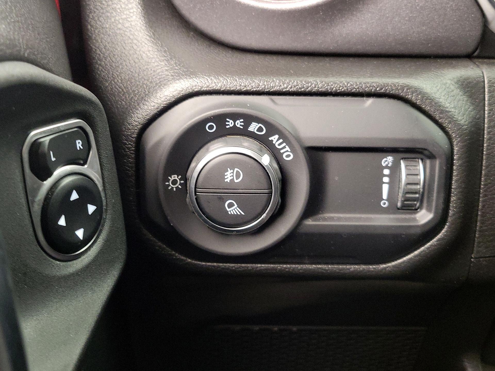 Thumbnail: 2023 Jeep Gladiator - 13