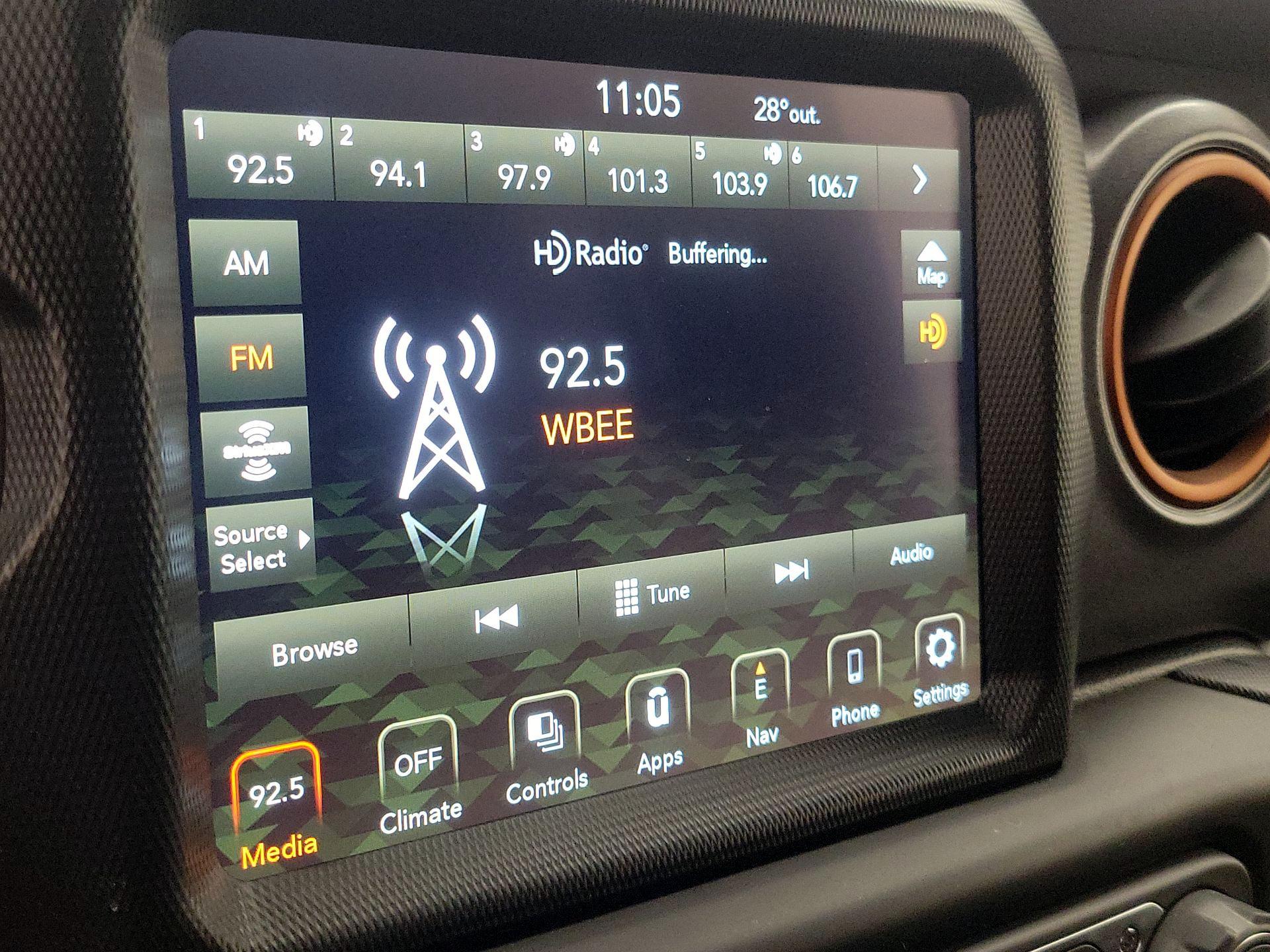 Thumbnail: 2023 Jeep Gladiator - 15