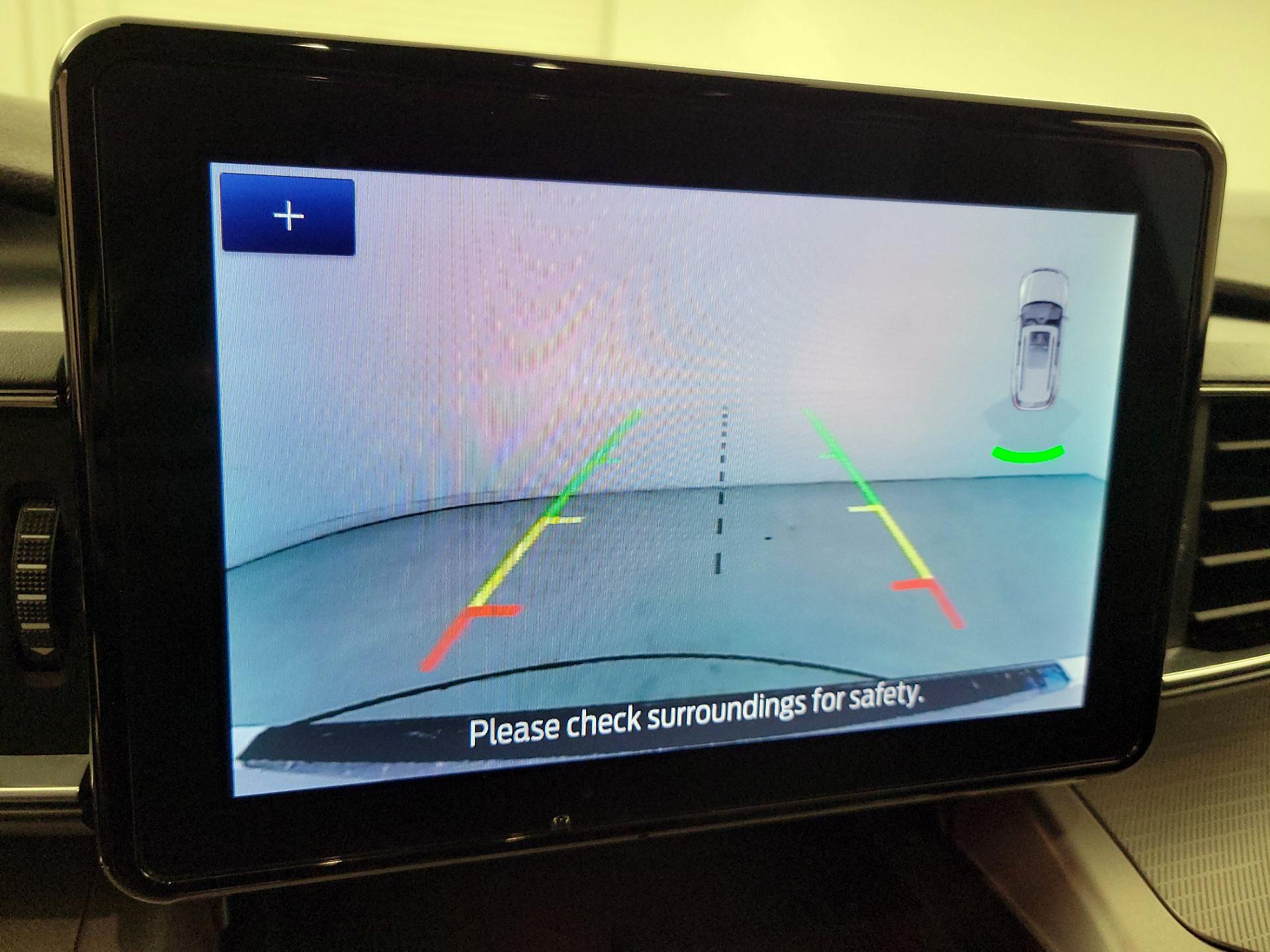 Thumbnail: 2022 Ford Explorer - 15