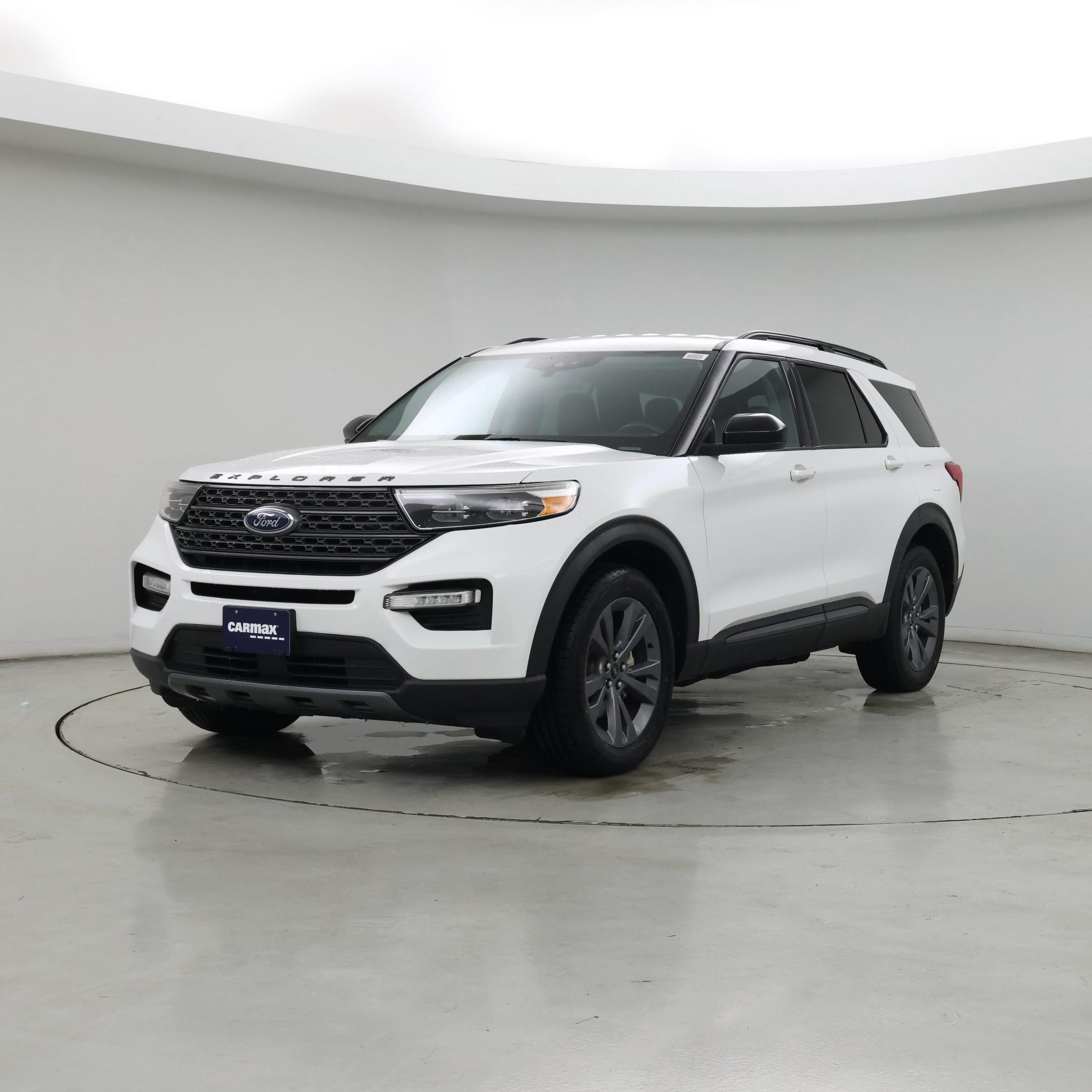 Thumbnail: 2022 Ford Explorer - 4