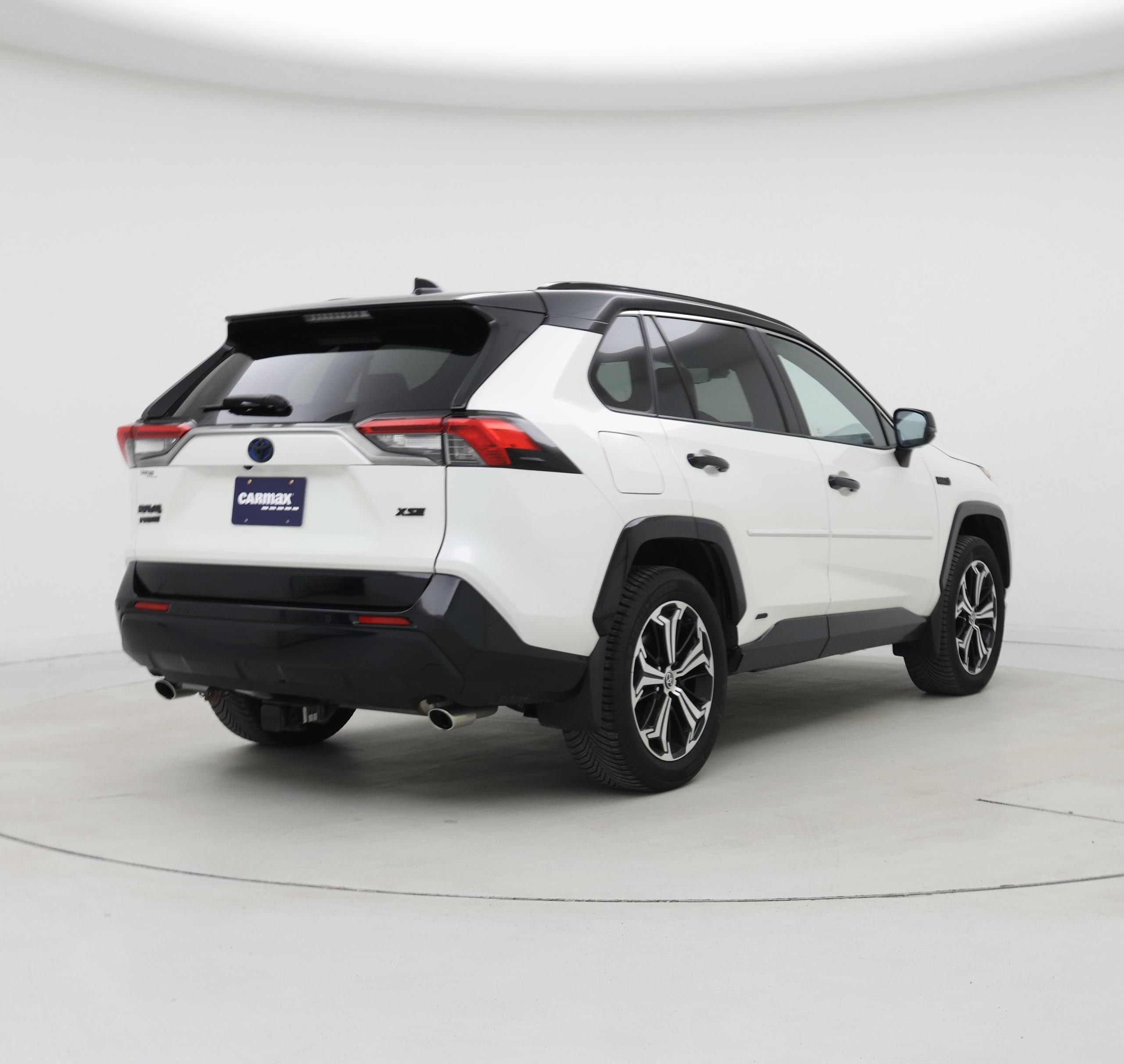 Thumbnail: 2021 Toyota RAV4 - 8