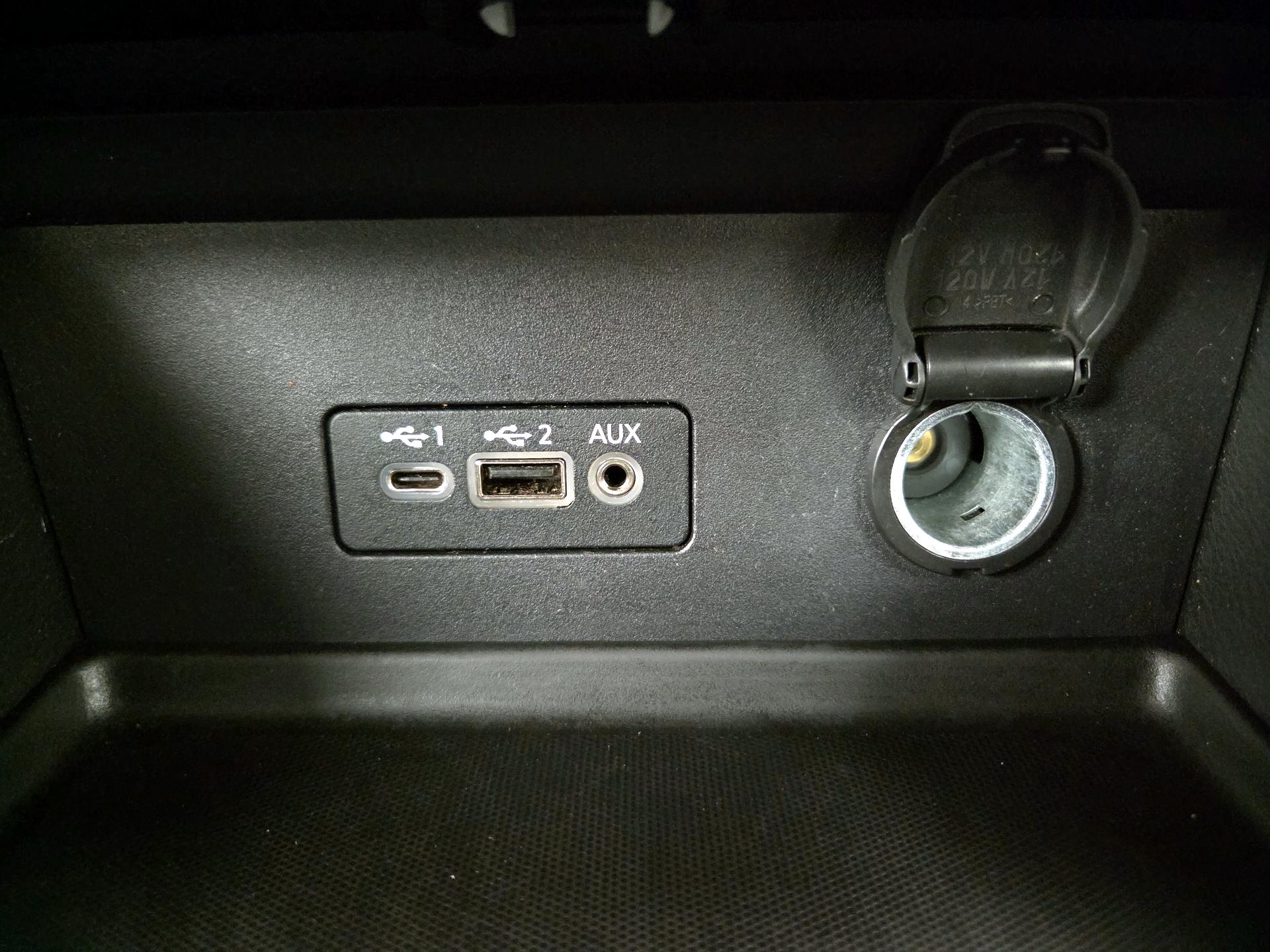 Thumbnail: 2023 Nissan Sentra - 16