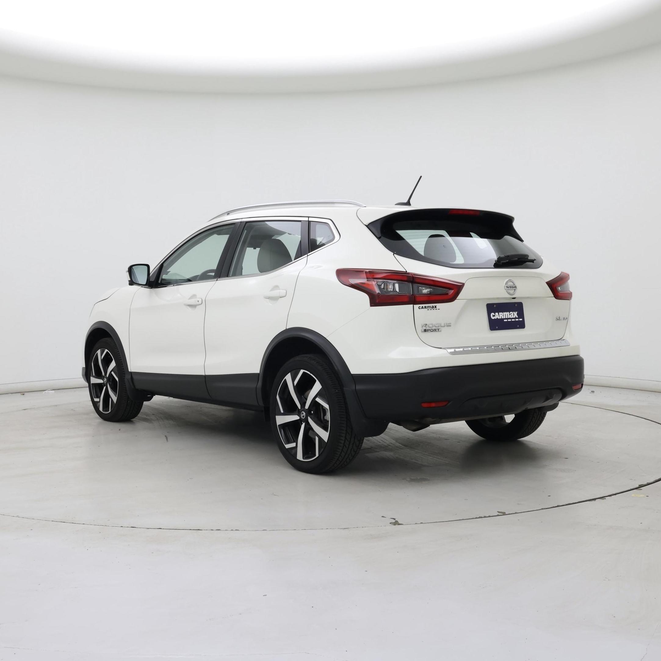Thumbnail: 2022 Nissan Rogue Sport - 2