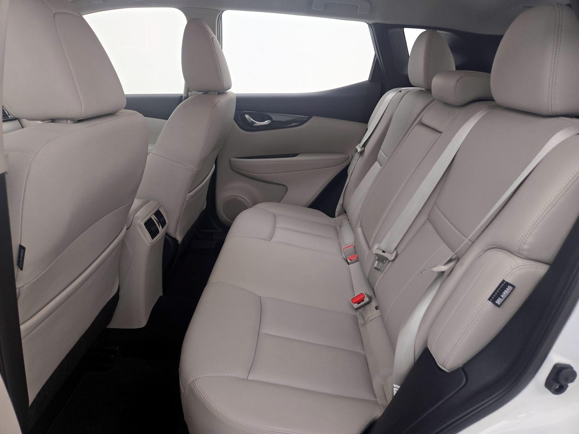 Thumbnail: 2022 Nissan Rogue Sport - 19