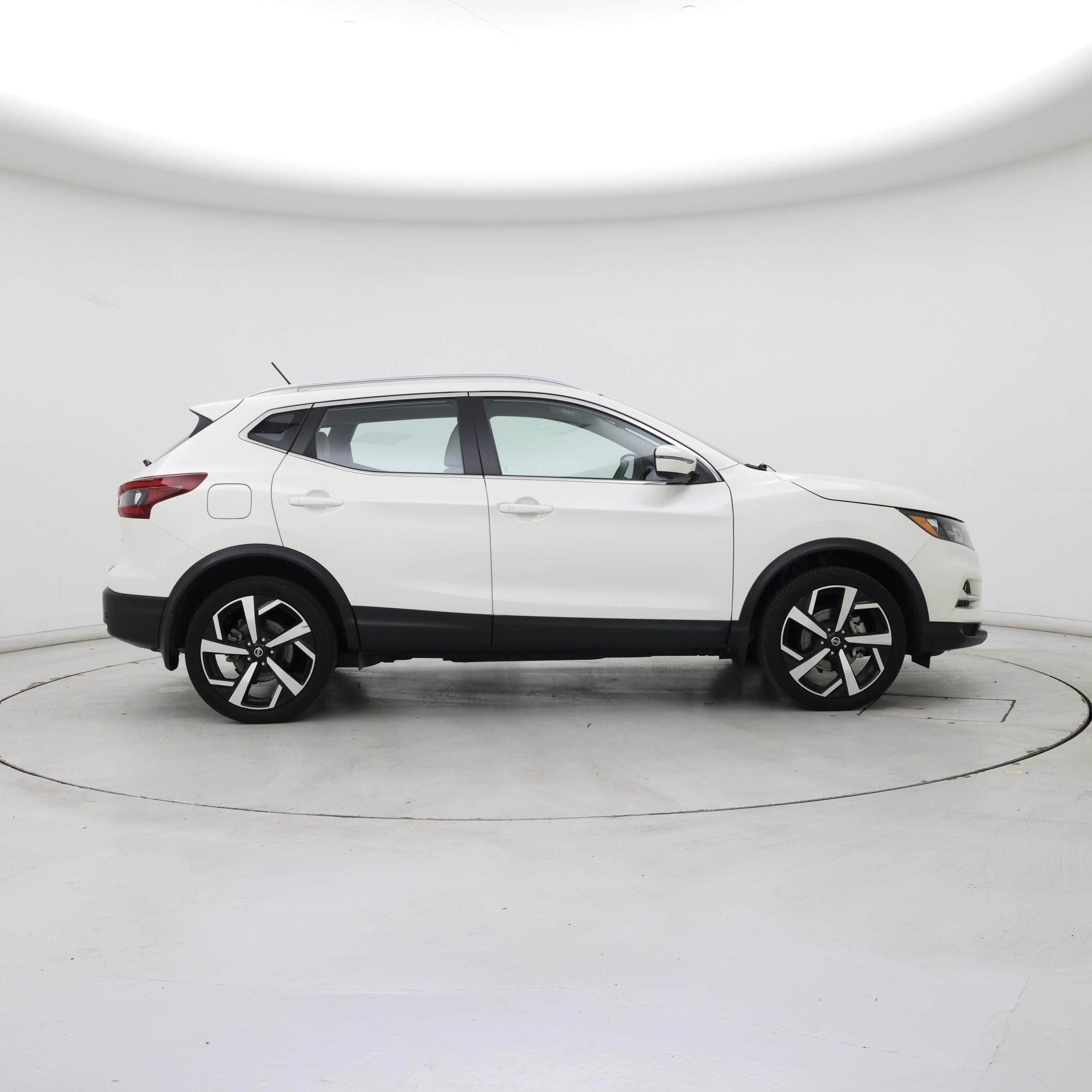 Thumbnail: 2022 Nissan Rogue Sport - 7