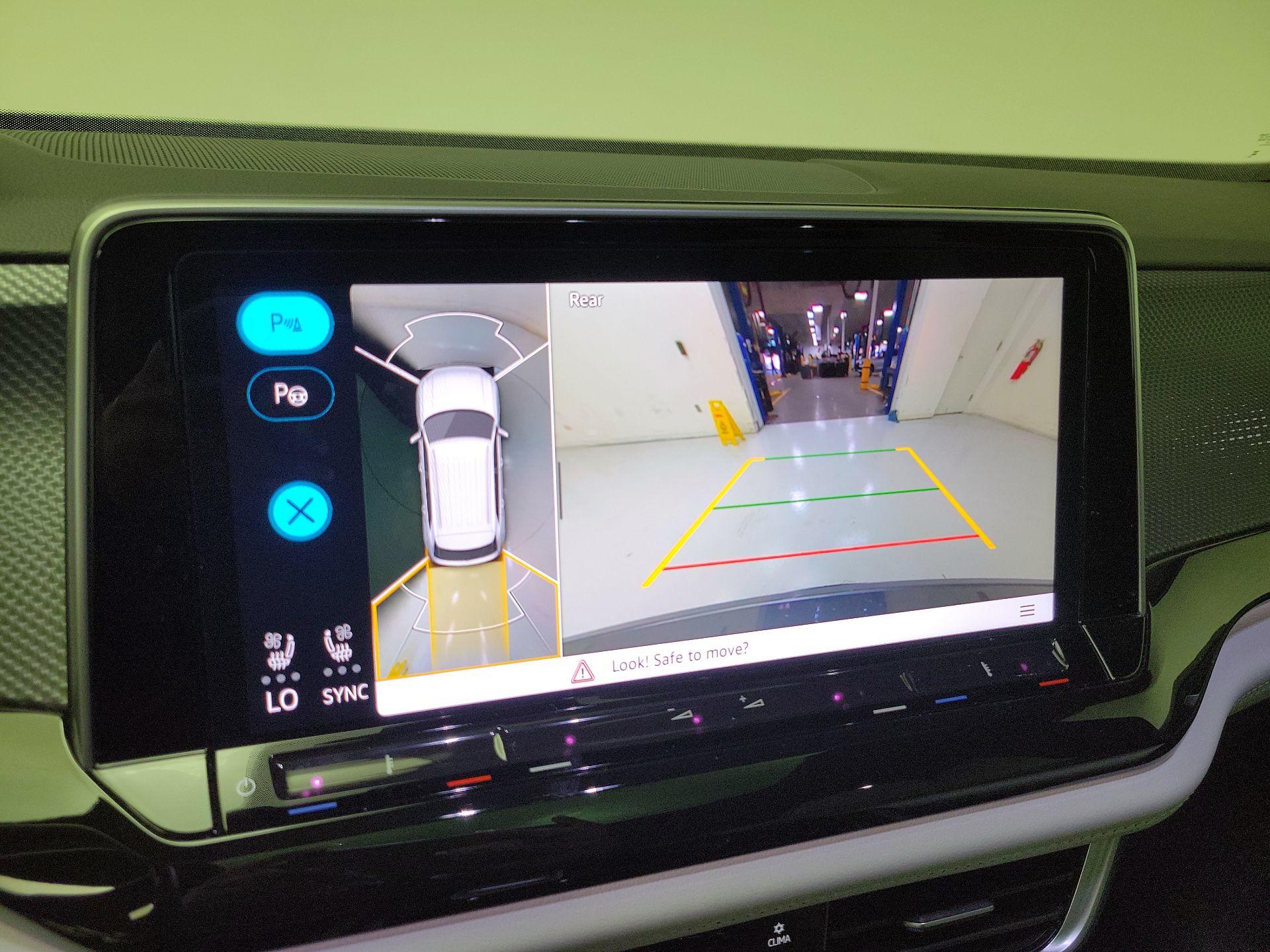 Thumbnail: 2025 Volkswagen Atlas - 15