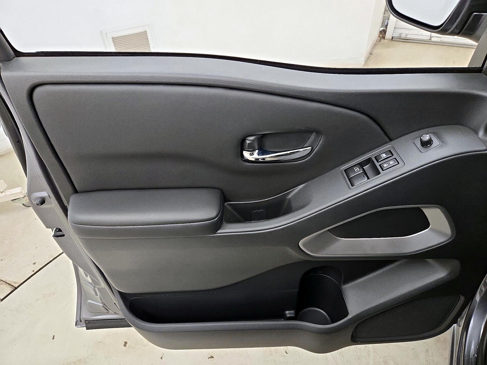 Thumbnail: 2025 Nissan Frontier - 12