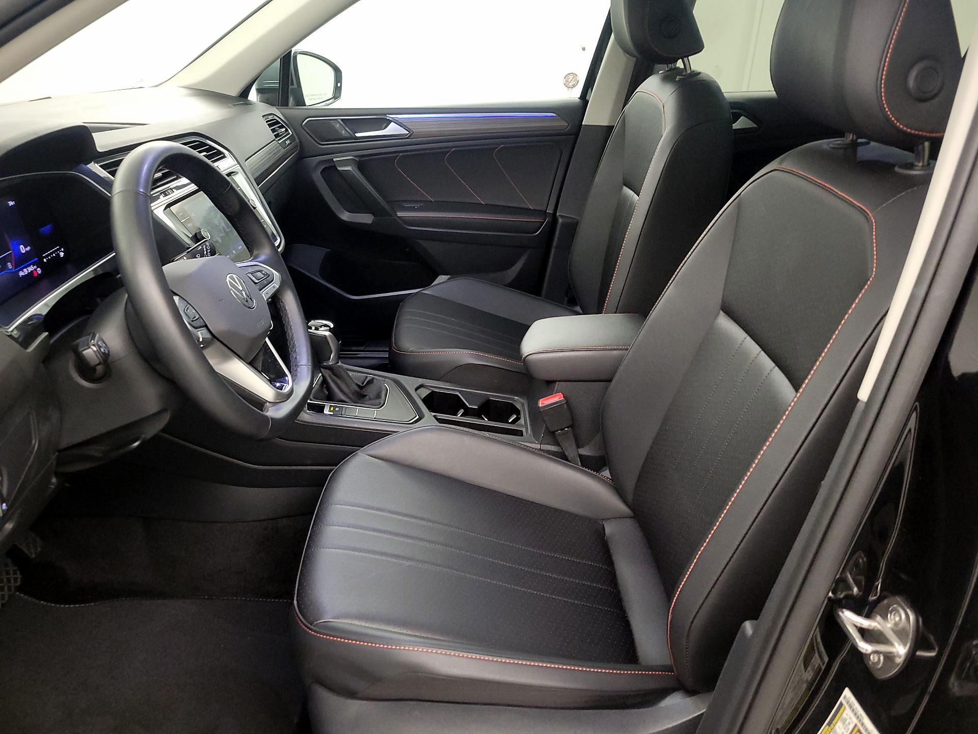 Thumbnail: 2024 Volkswagen Tiguan - 11