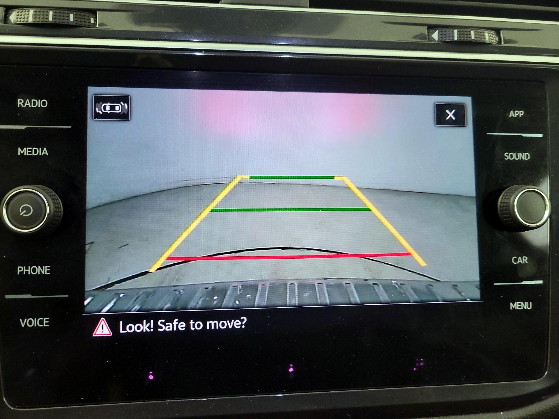 Thumbnail: 2024 Volkswagen Tiguan - 14