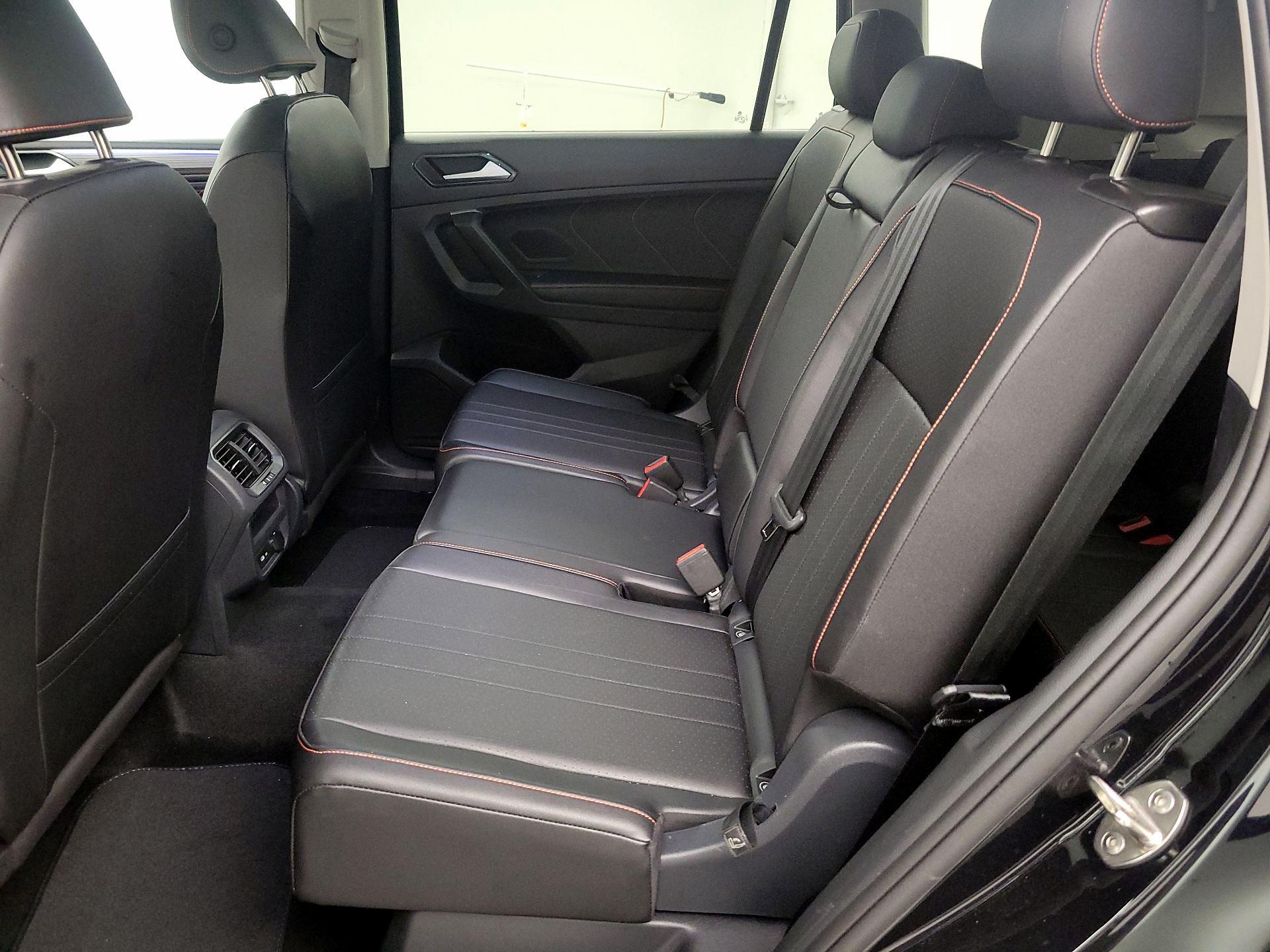 Thumbnail: 2024 Volkswagen Tiguan - 20