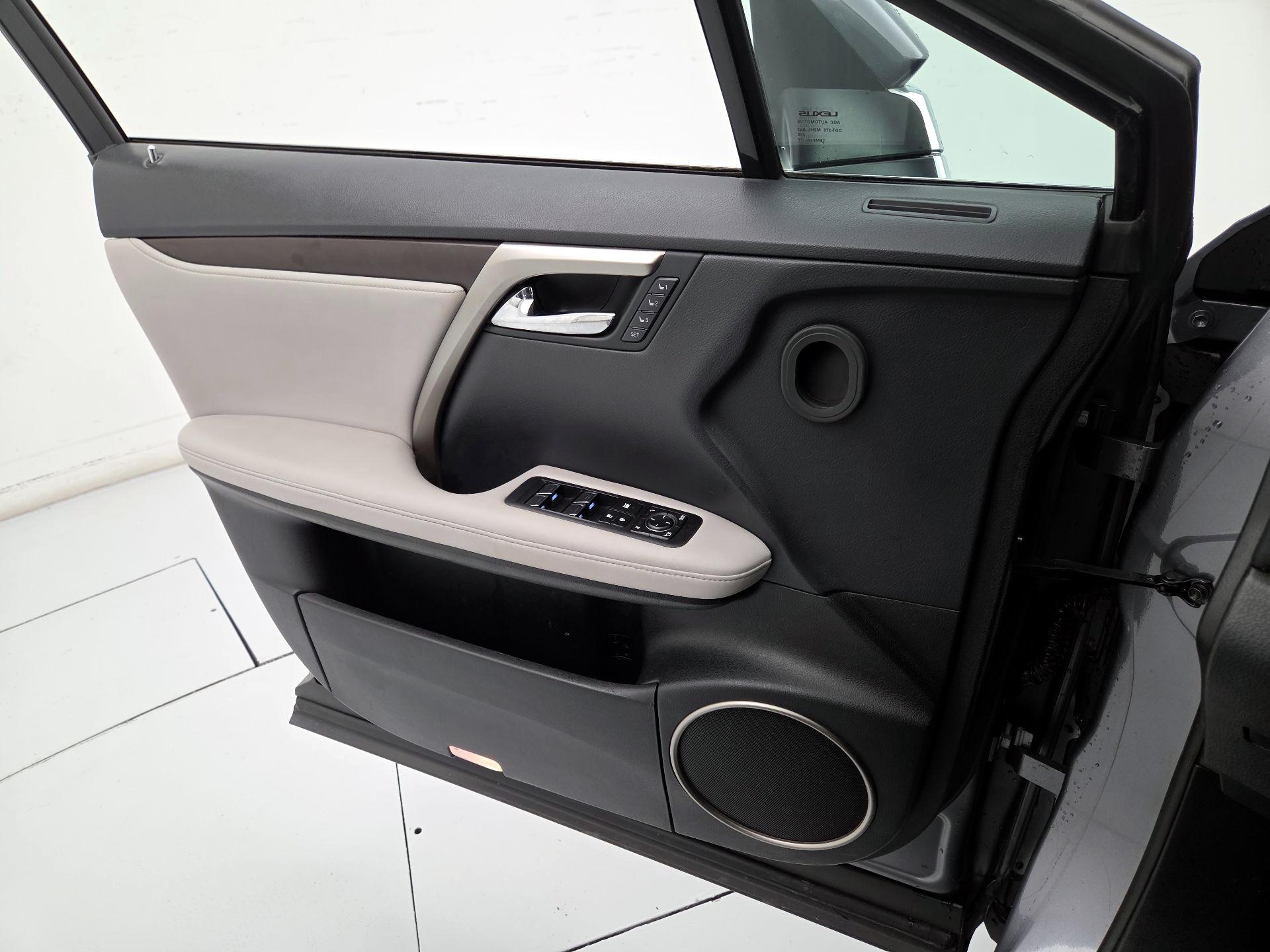 Thumbnail: 2021 Lexus RX - 12