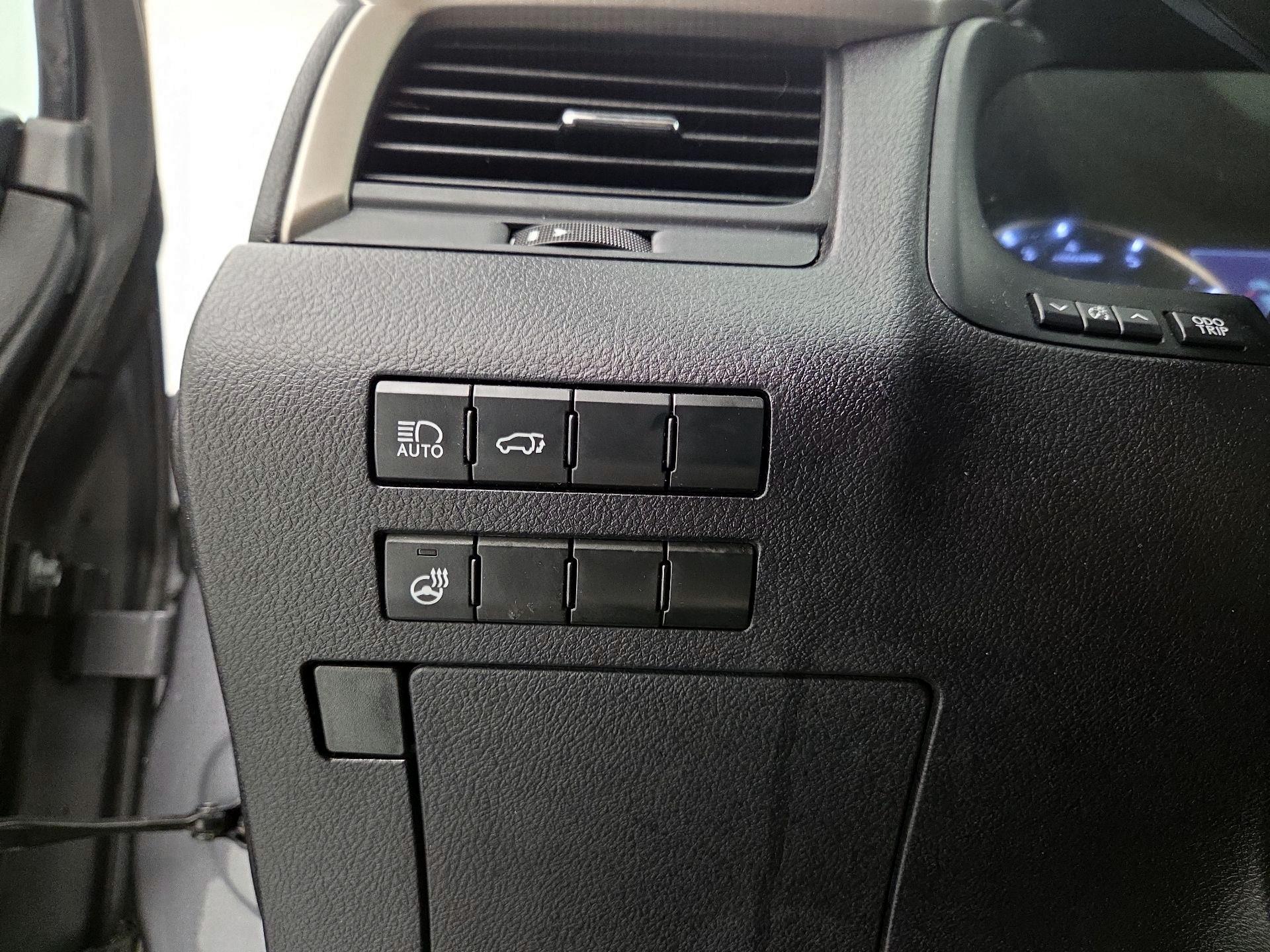 Thumbnail: 2021 Lexus RX - 13