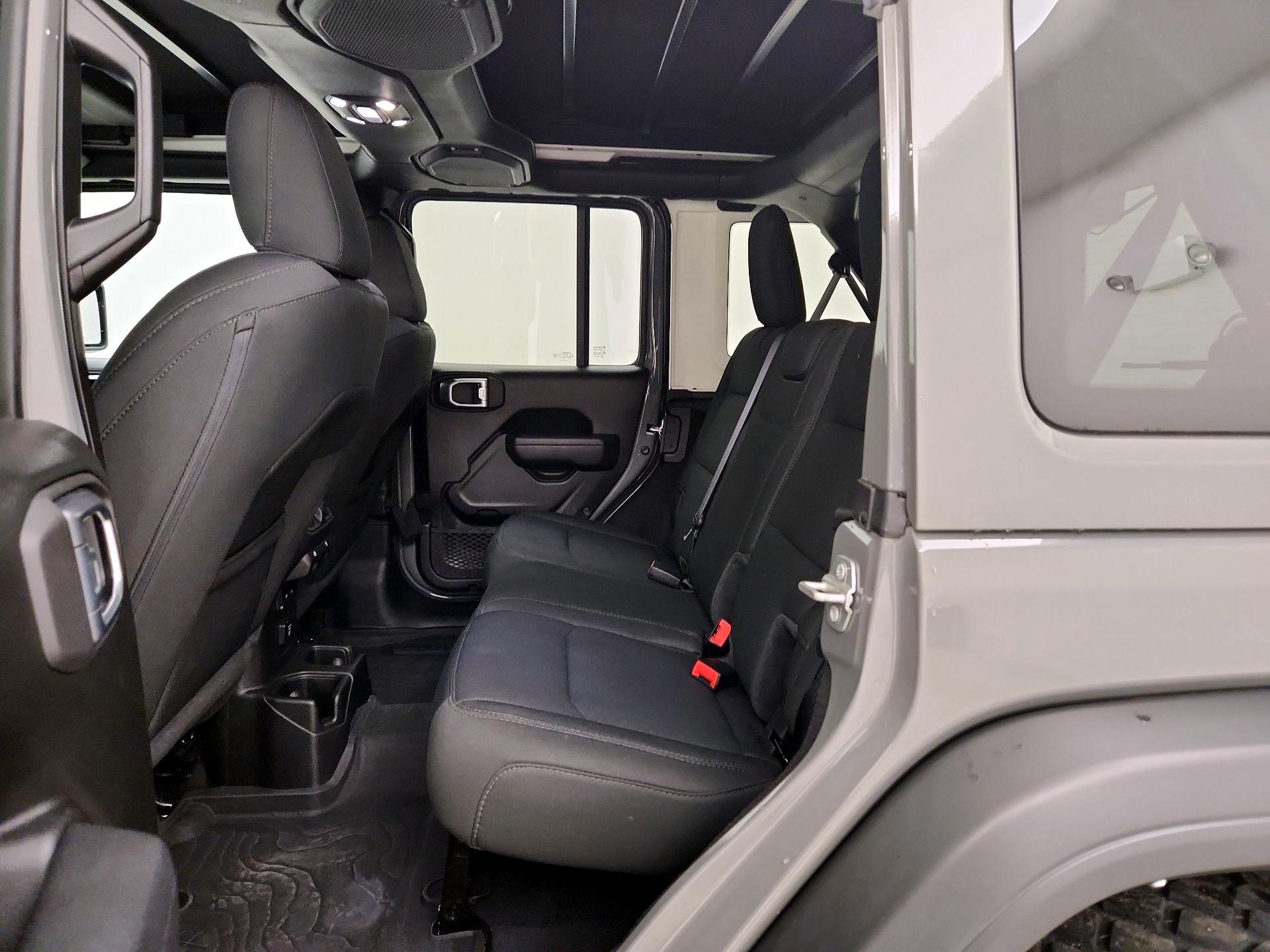 Thumbnail: 2022 Jeep Wrangler - 20