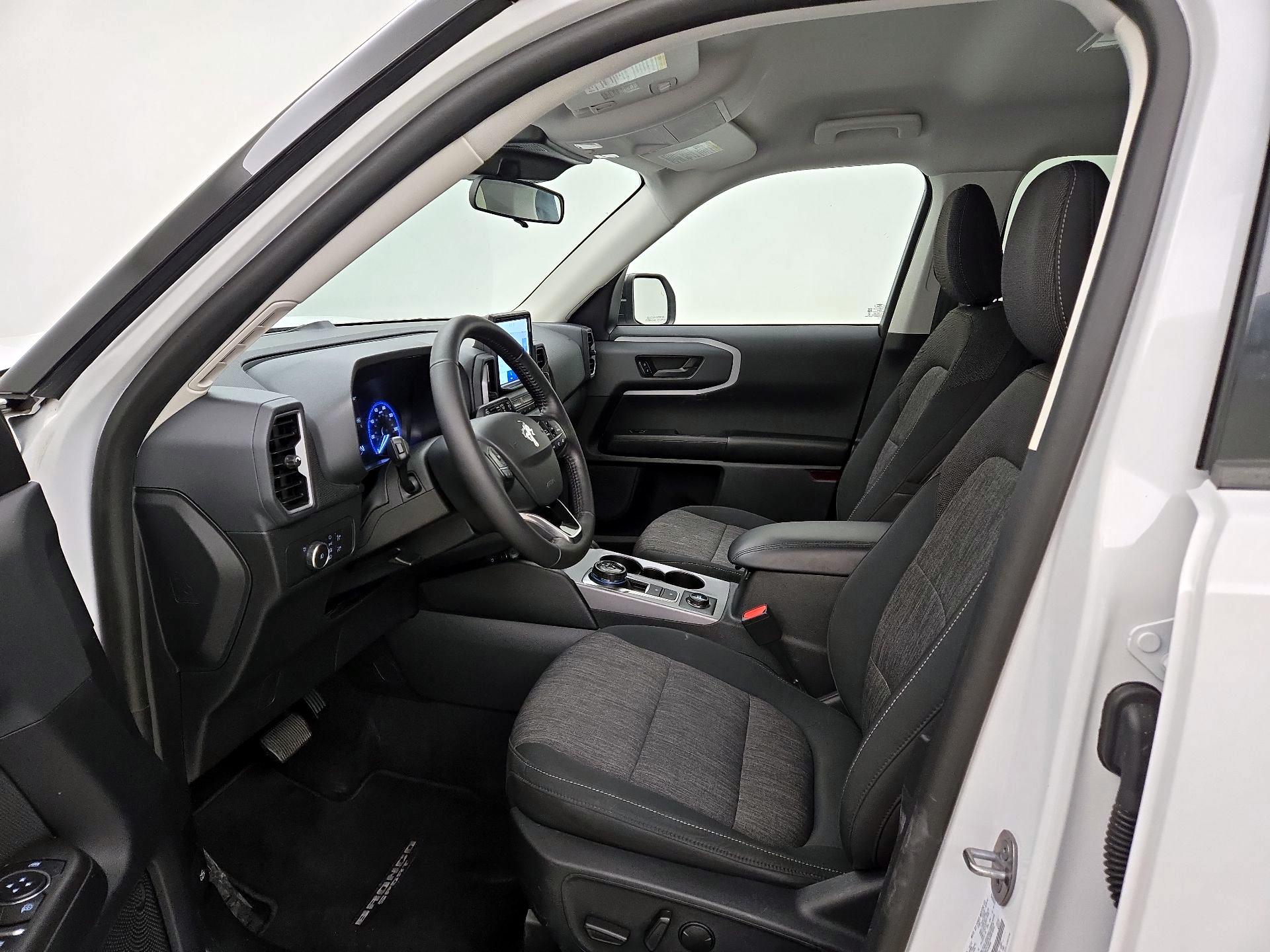 Thumbnail: 2022 Ford Bronco Sport - 11