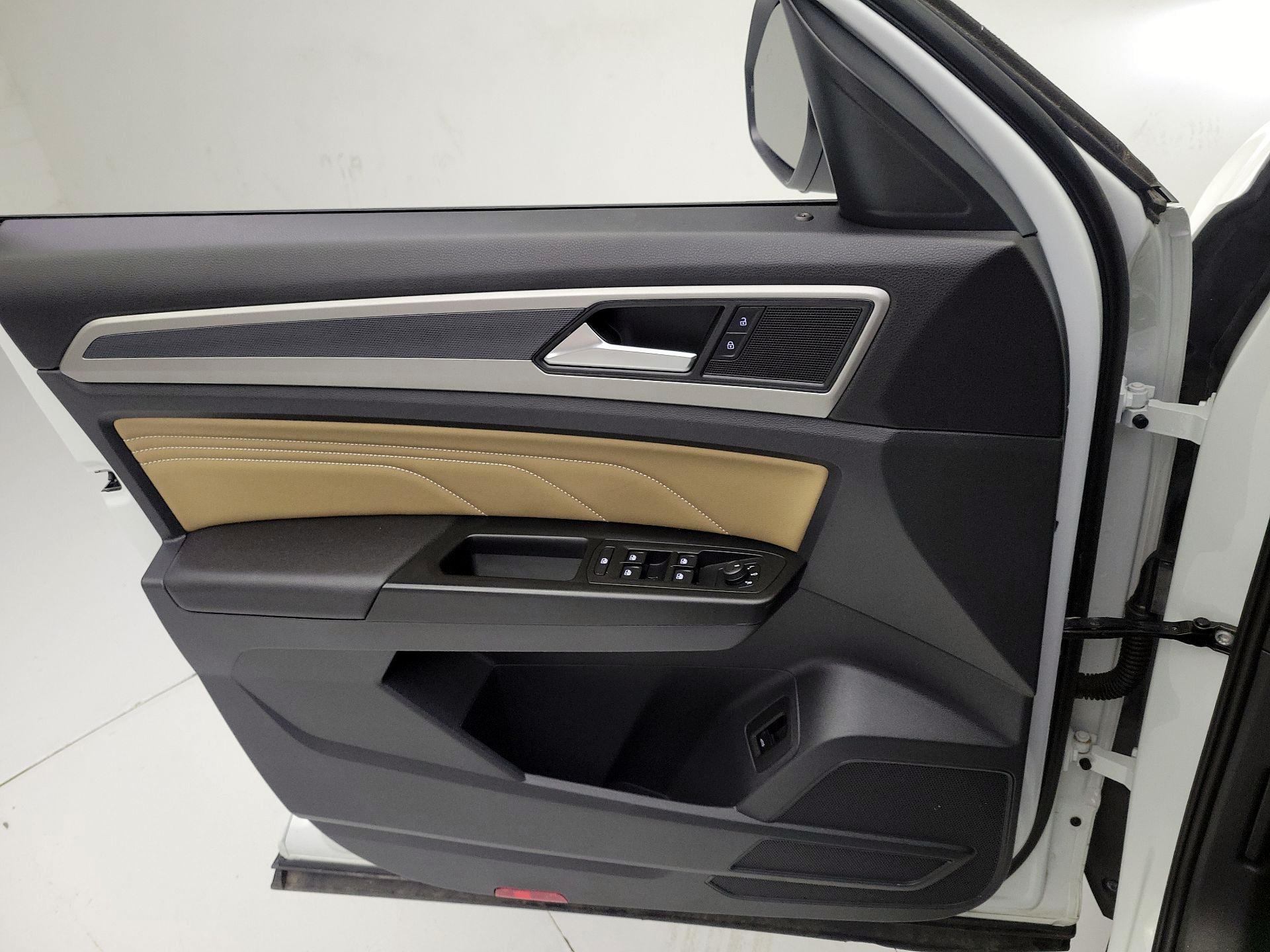 Thumbnail: 2020 Volkswagen Atlas - 12