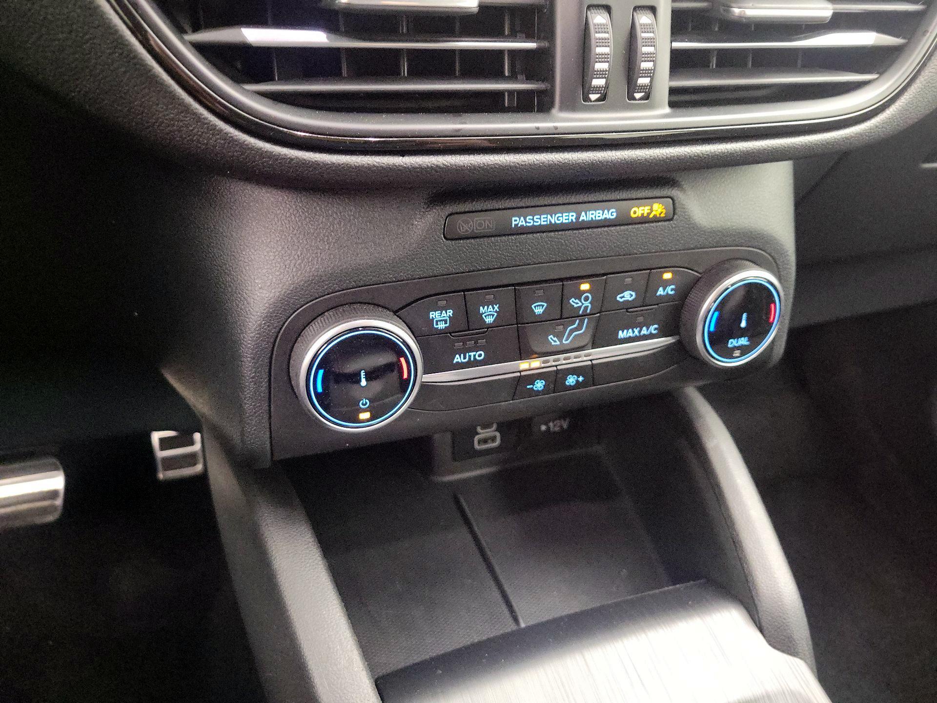 Thumbnail: 2024 Ford Escape - 16