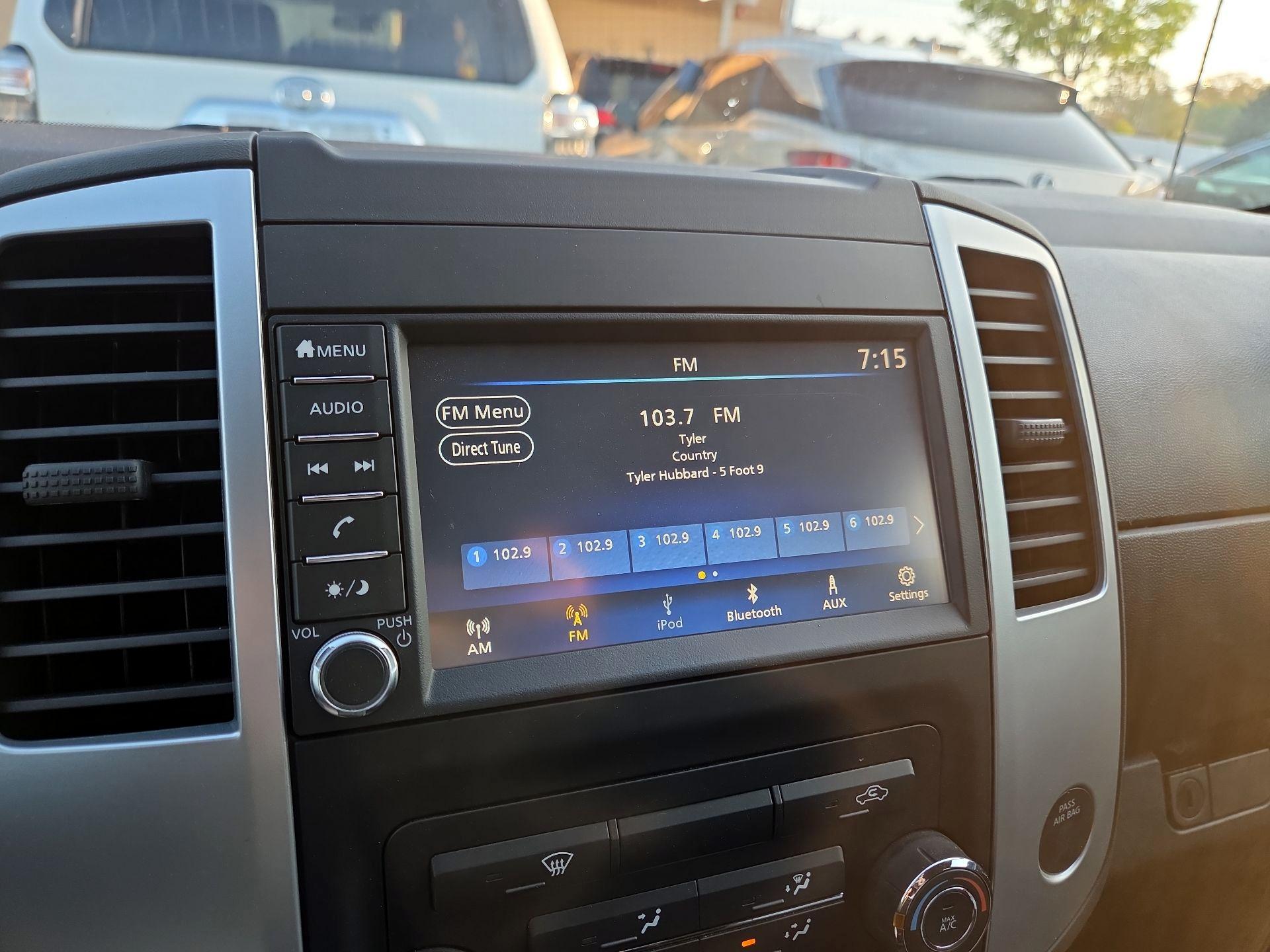 Thumbnail: 2021 Nissan Frontier - 15