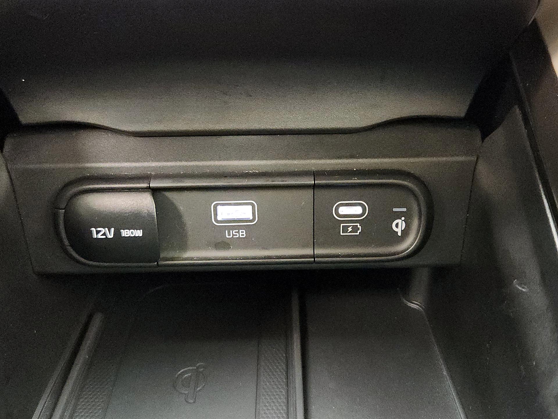 Thumbnail: 2023 Kia Telluride - 19