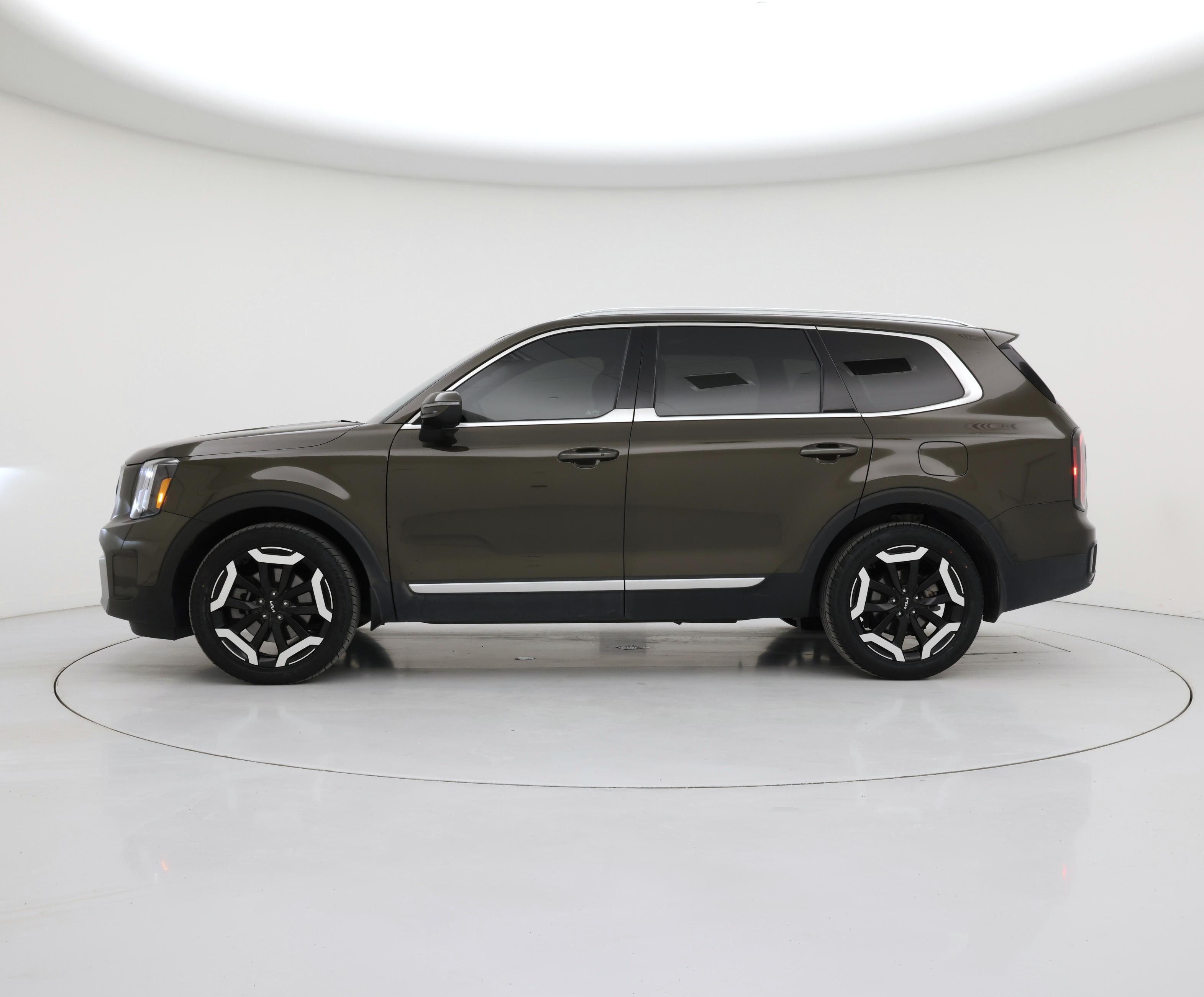 Thumbnail: 2023 Kia Telluride - 3
