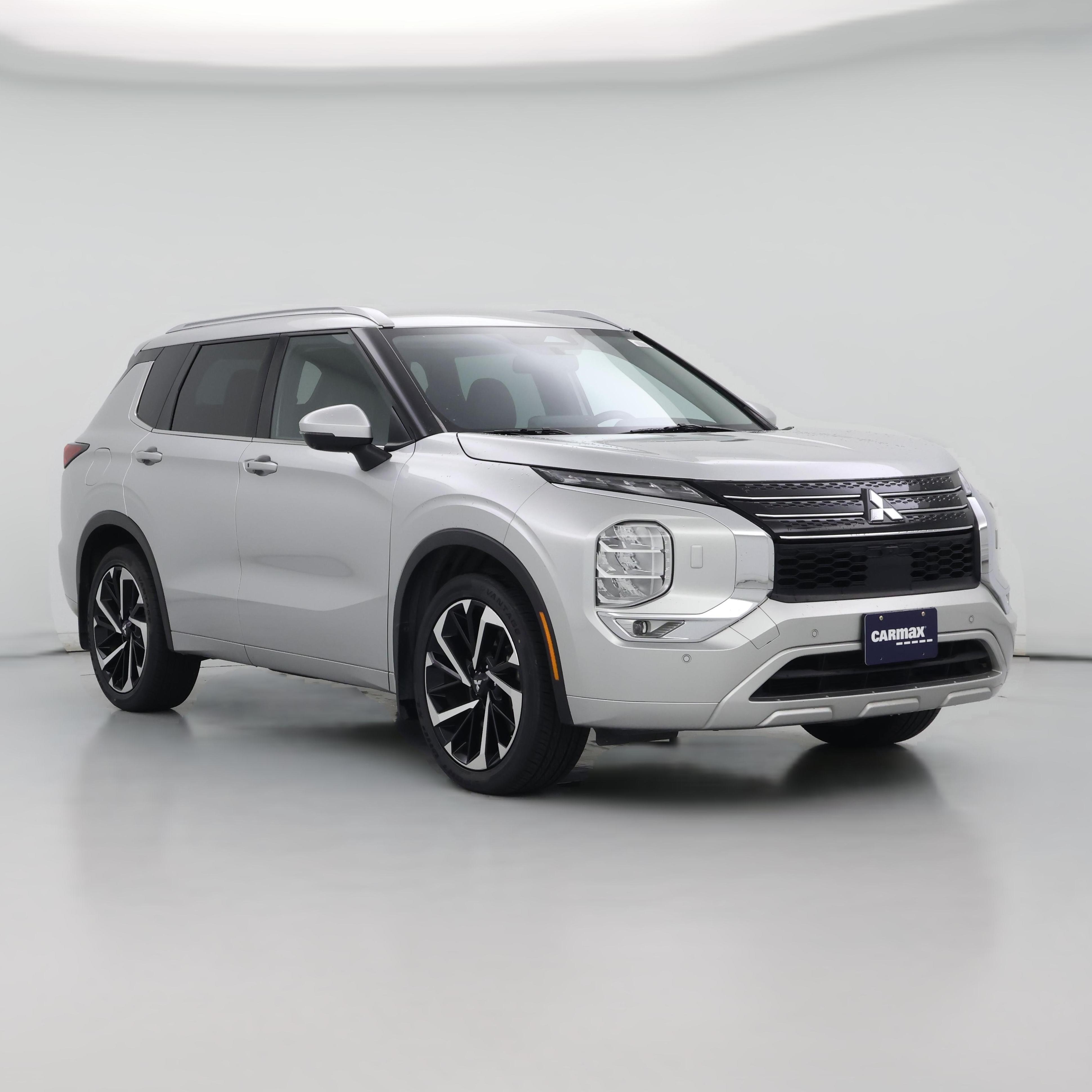 Thumbnail: 2022 Mitsubishi Outlander - 1