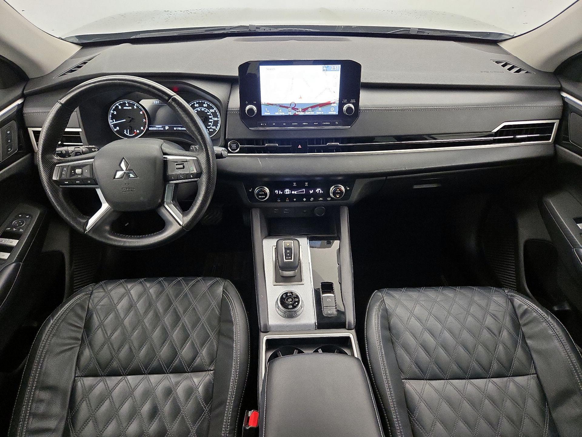 Thumbnail: 2022 Mitsubishi Outlander - 9