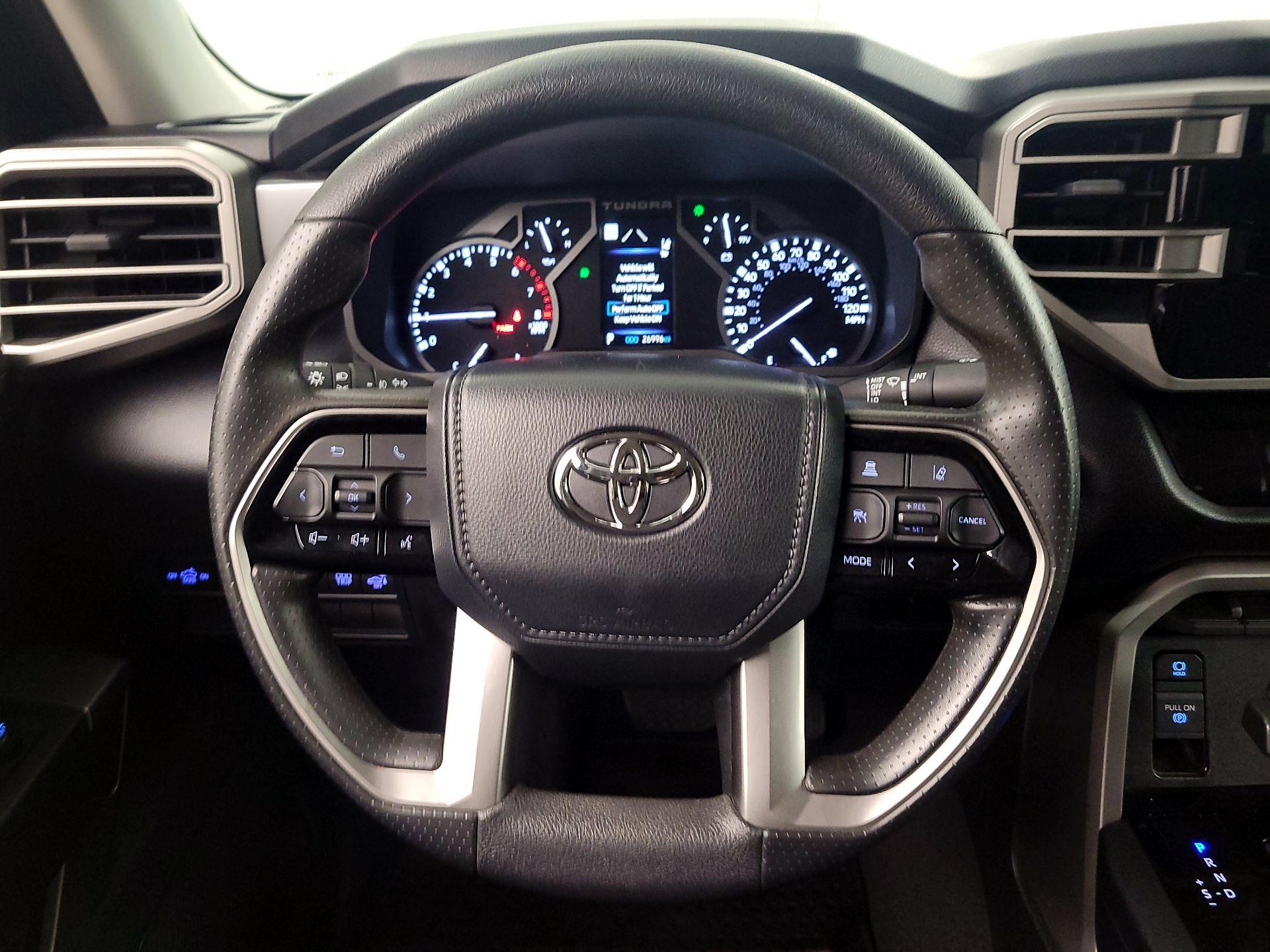 Thumbnail: 2022 Toyota Tundra - 10