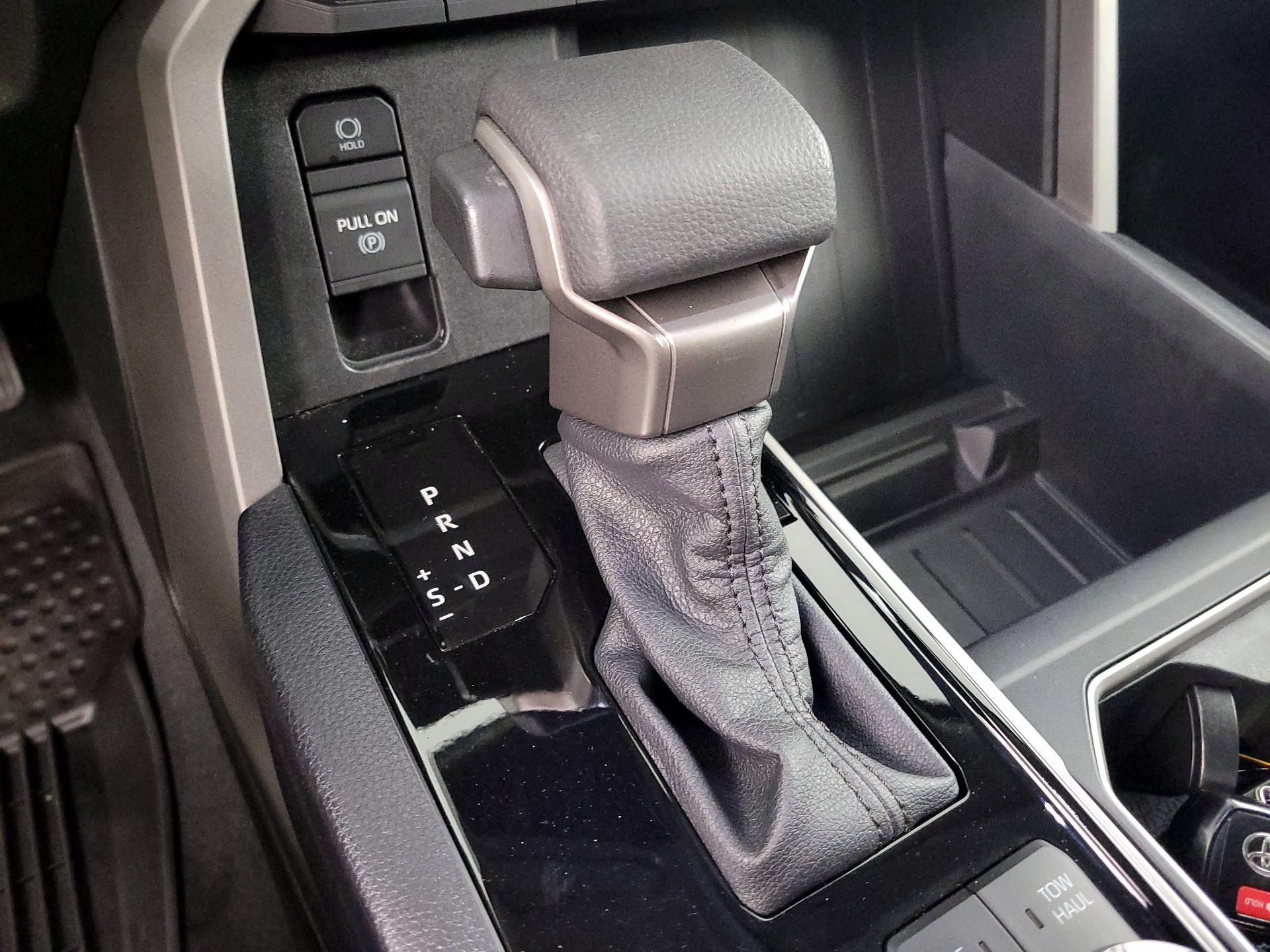 Thumbnail: 2022 Toyota Tundra - 17