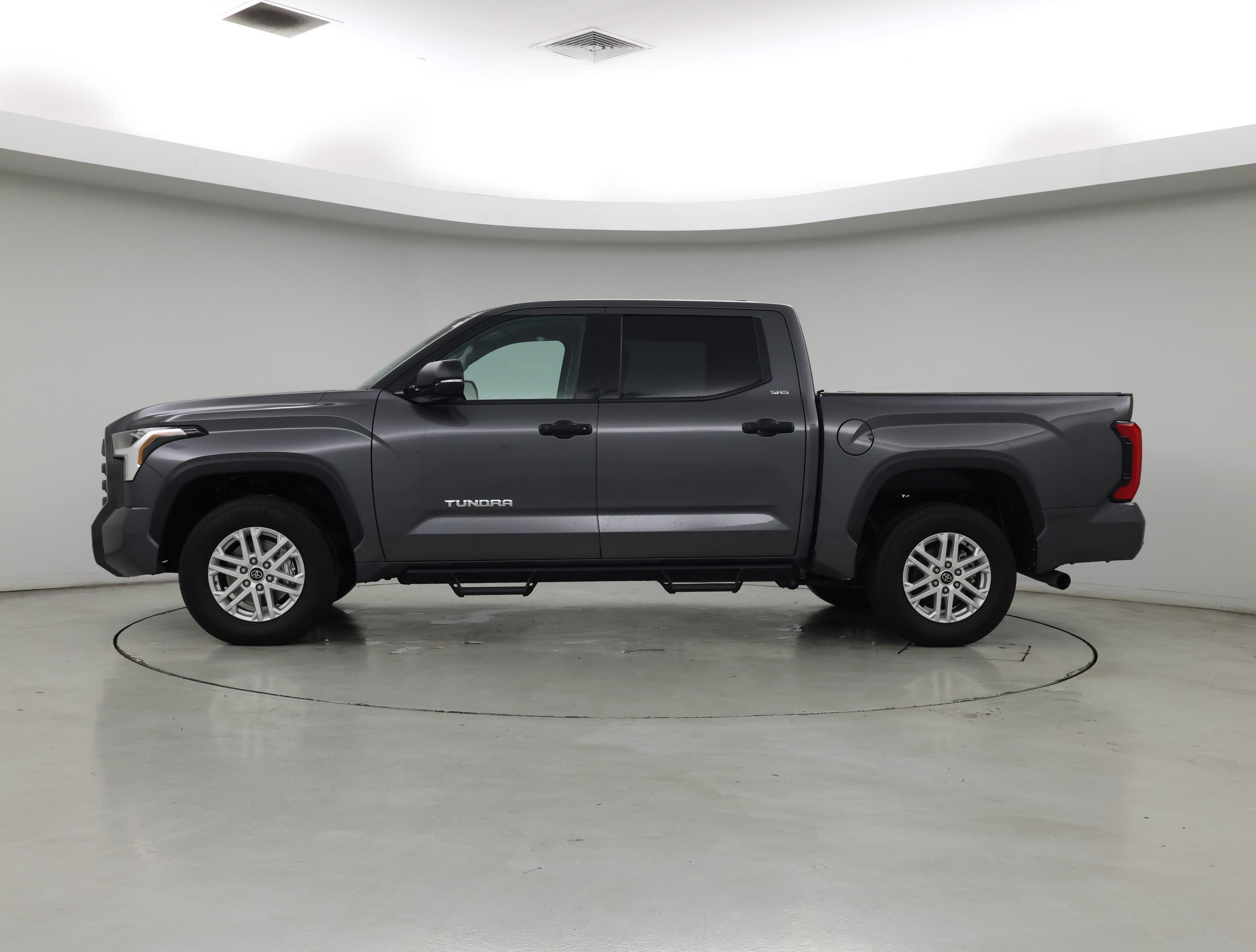 Thumbnail: 2022 Toyota Tundra - 3