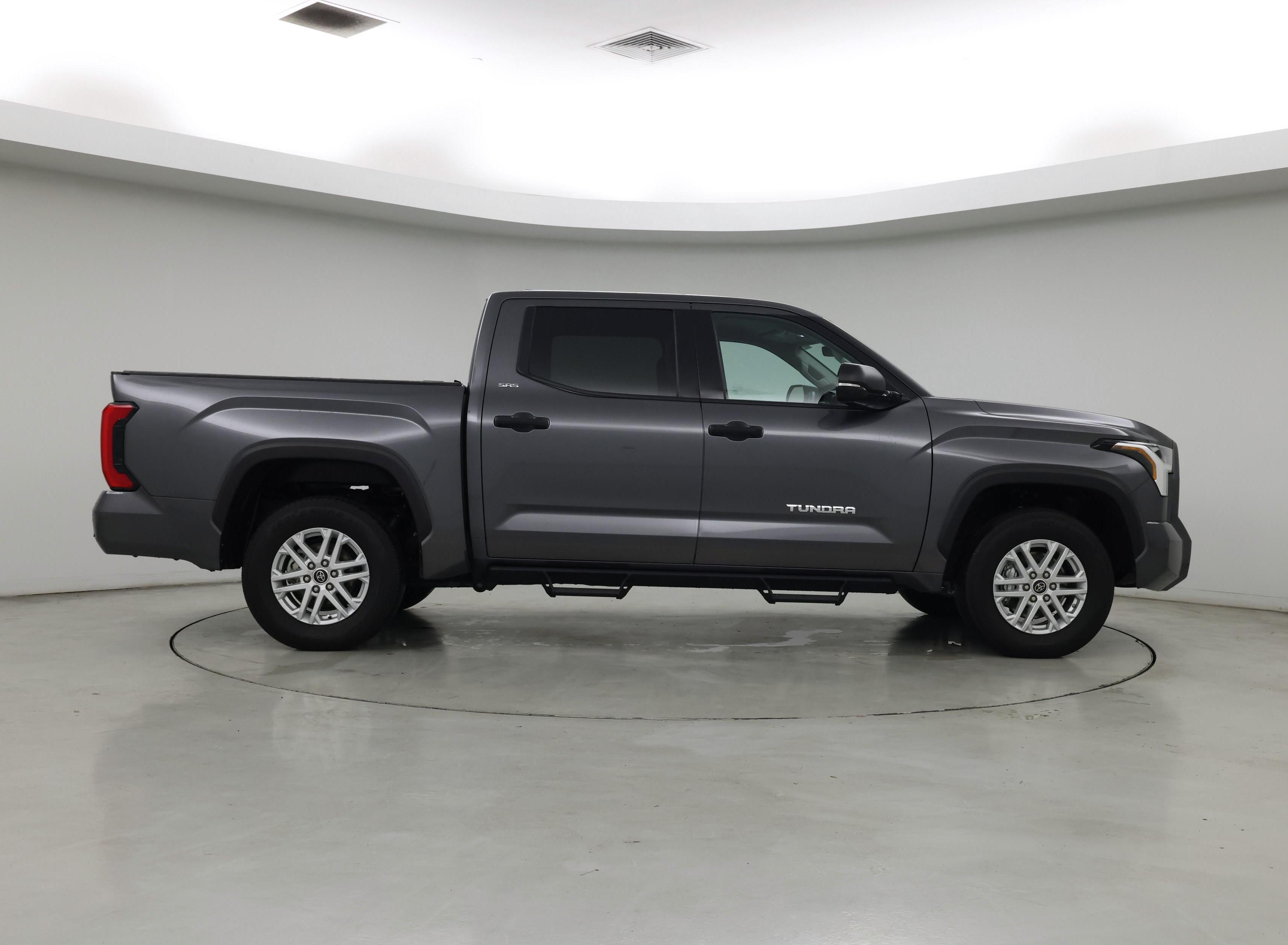 Thumbnail: 2022 Toyota Tundra - 7