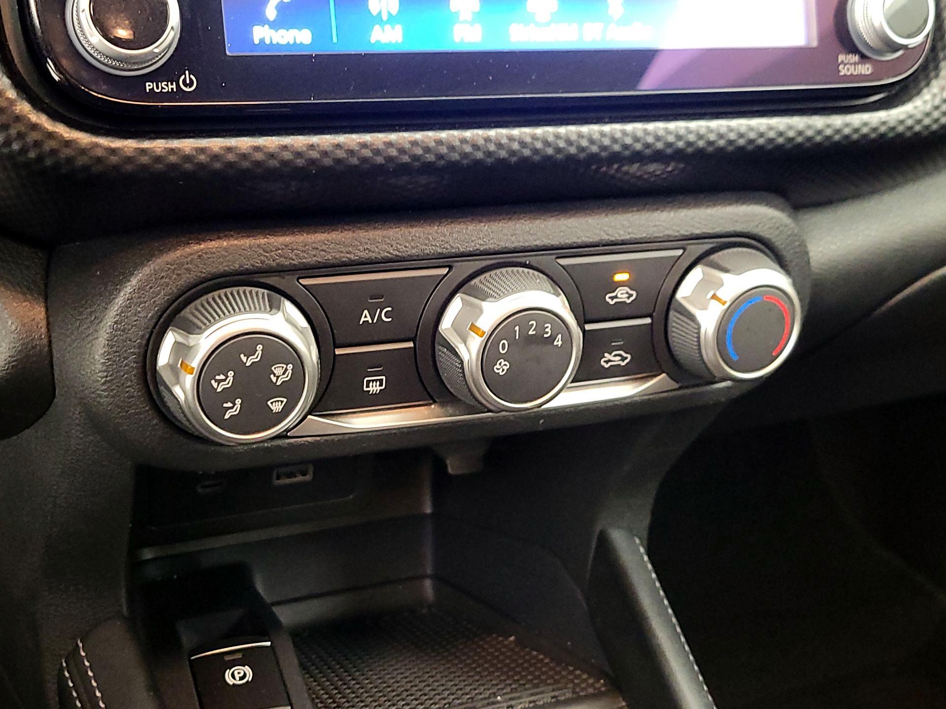 Thumbnail: 2023 Nissan Kicks - 15