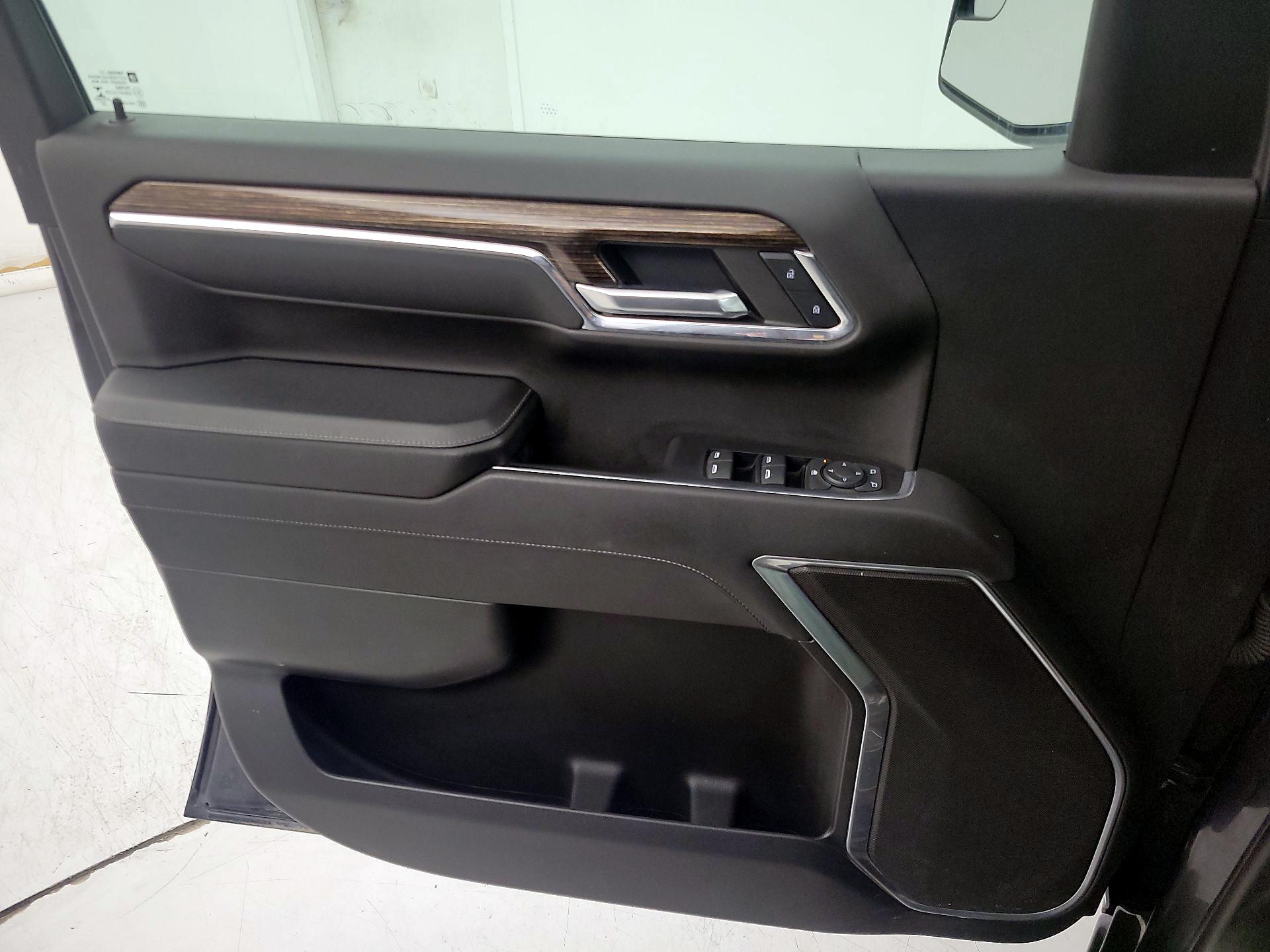 Thumbnail: 2023 GMC Sierra 1500 - 12