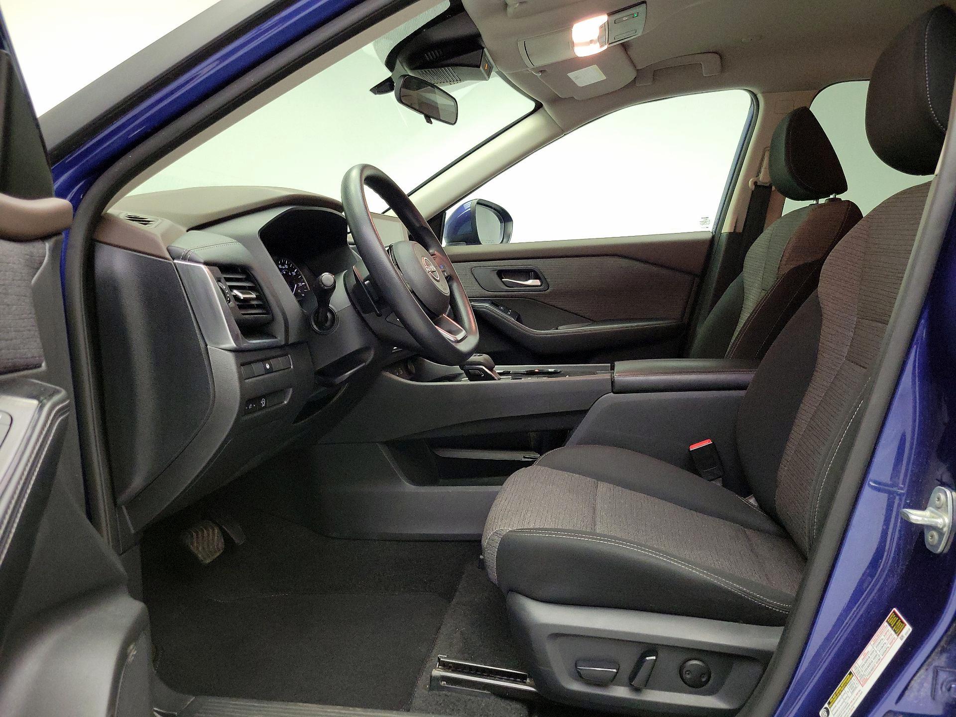 Thumbnail: 2023 Nissan Rogue - 11