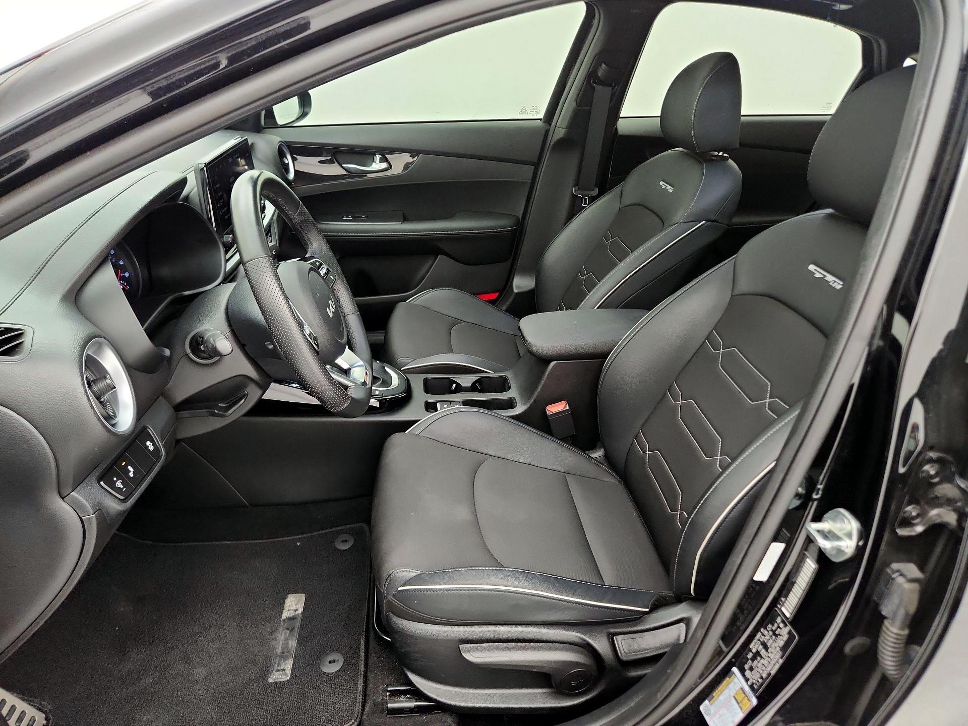 Thumbnail: 2023 Kia Forte - 11