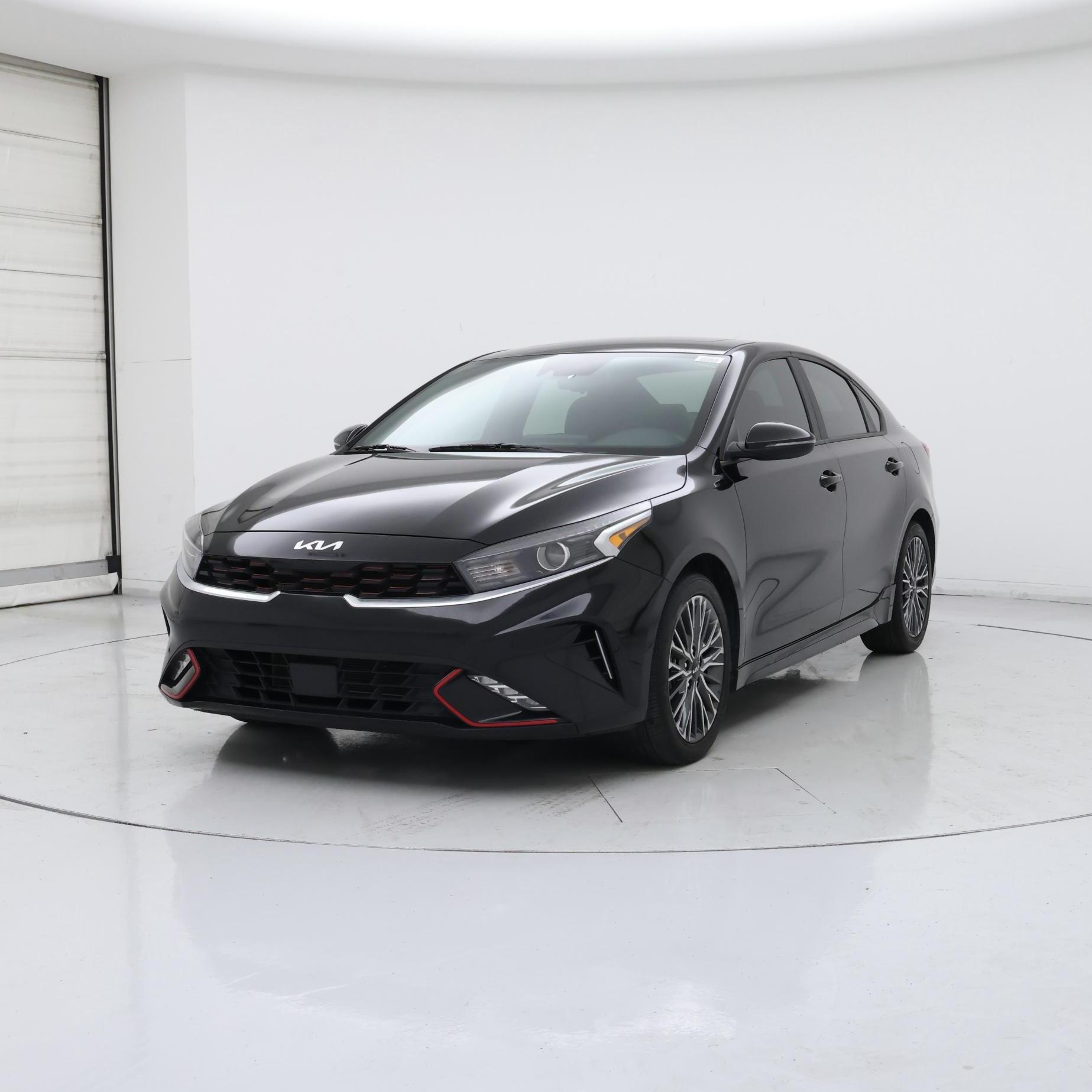 Thumbnail: 2023 Kia Forte - 4