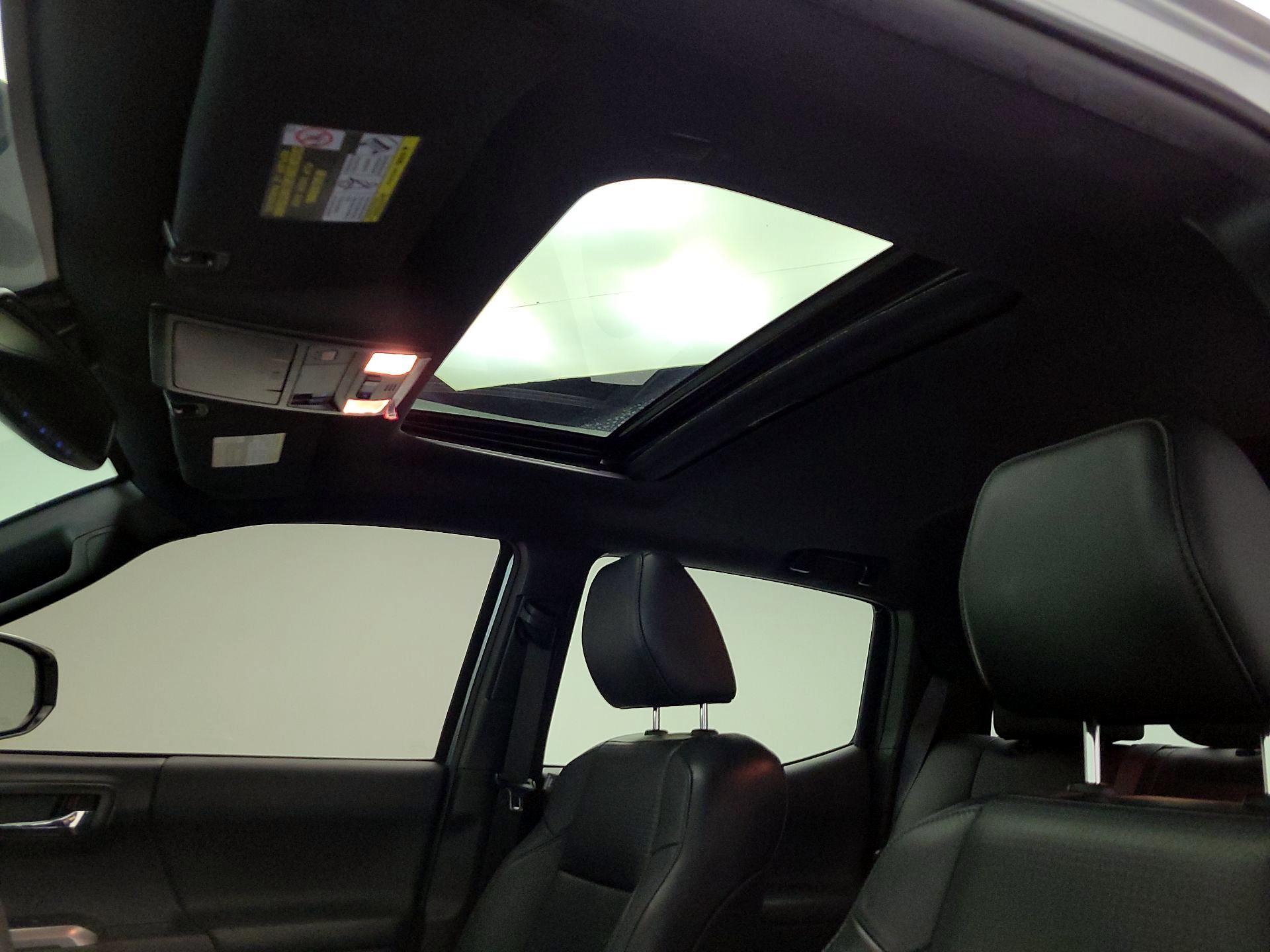 Thumbnail: 2023 Toyota Tacoma - 19