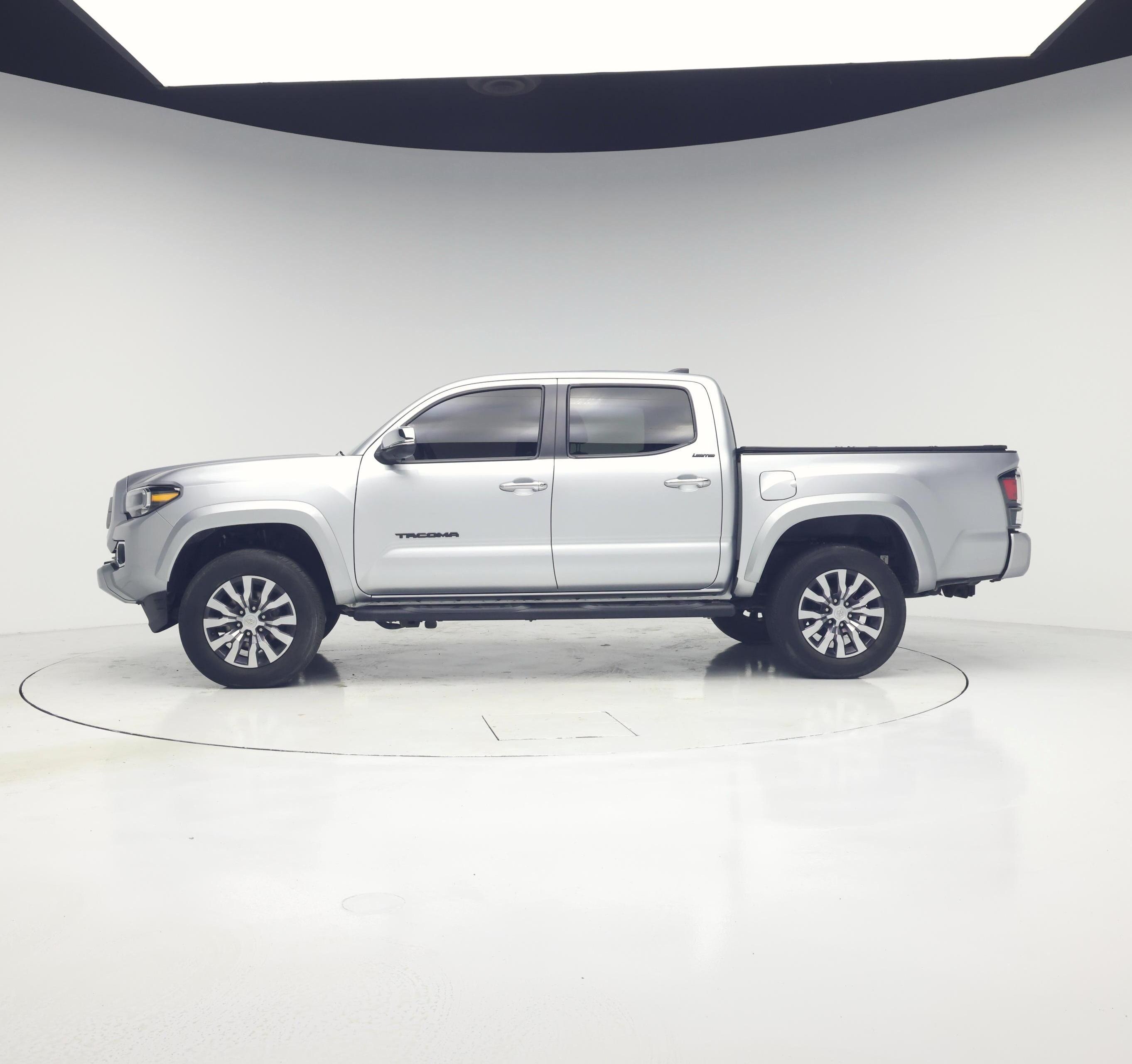 Thumbnail: 2023 Toyota Tacoma - 3