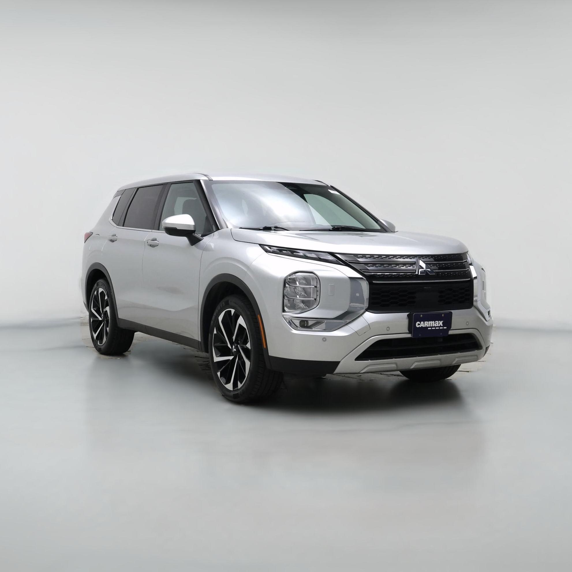 Thumbnail: 2024 Mitsubishi Outlander - 1
