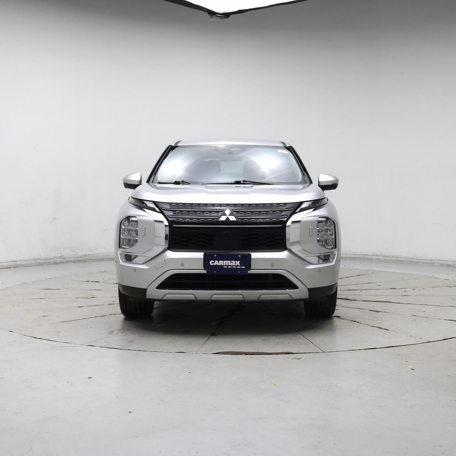 Thumbnail: 2024 Mitsubishi Outlander - 5