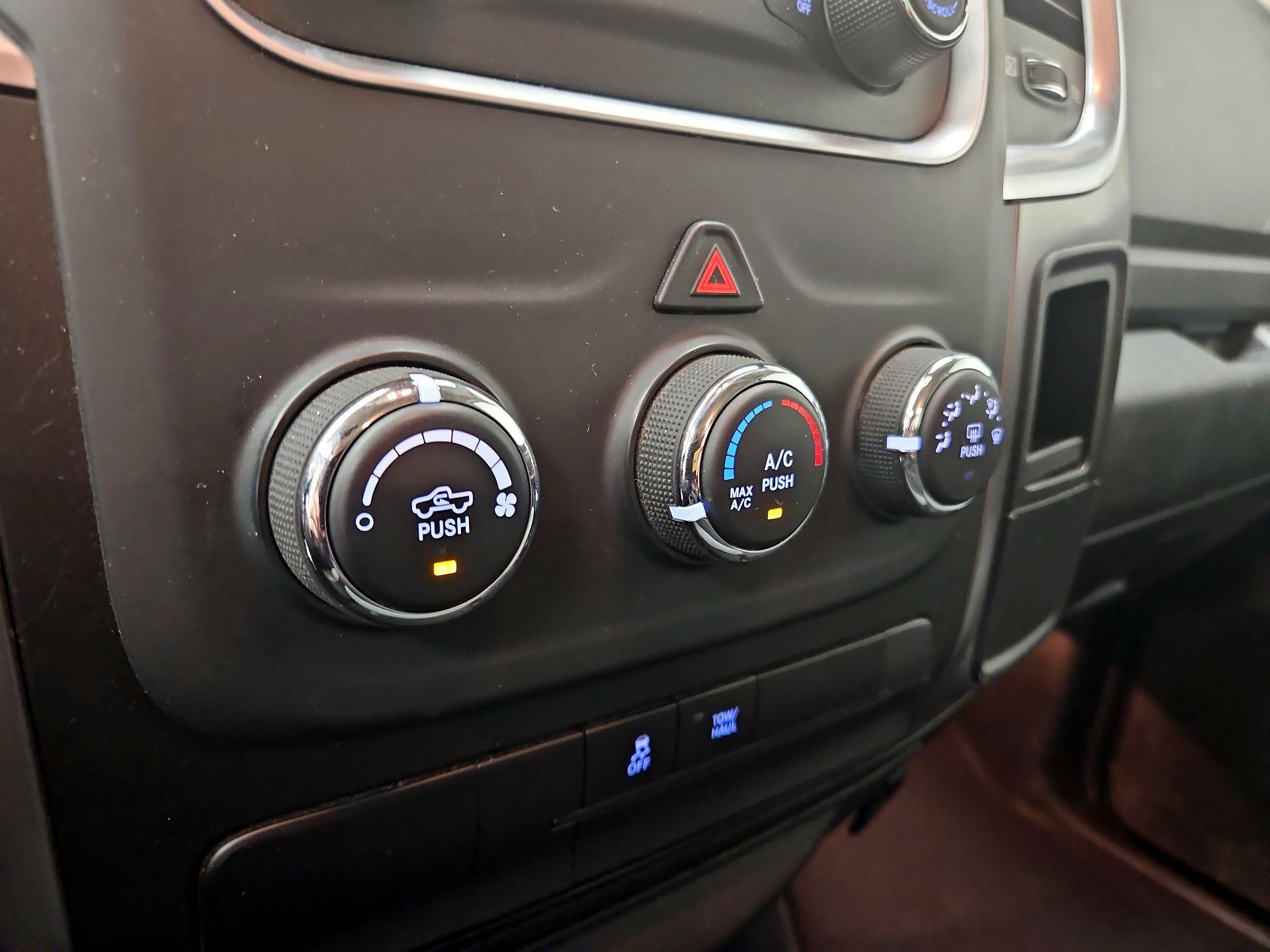 Thumbnail: 2024 RAM 1500 Classic - 14