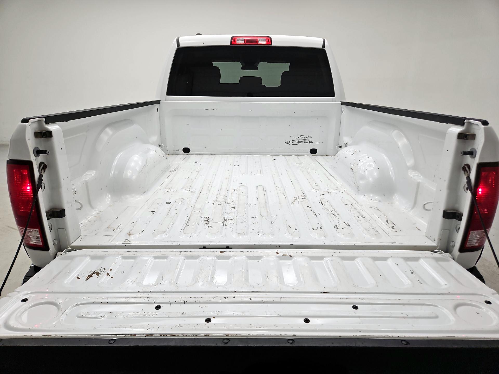 Thumbnail: 2024 RAM 1500 Classic - 18